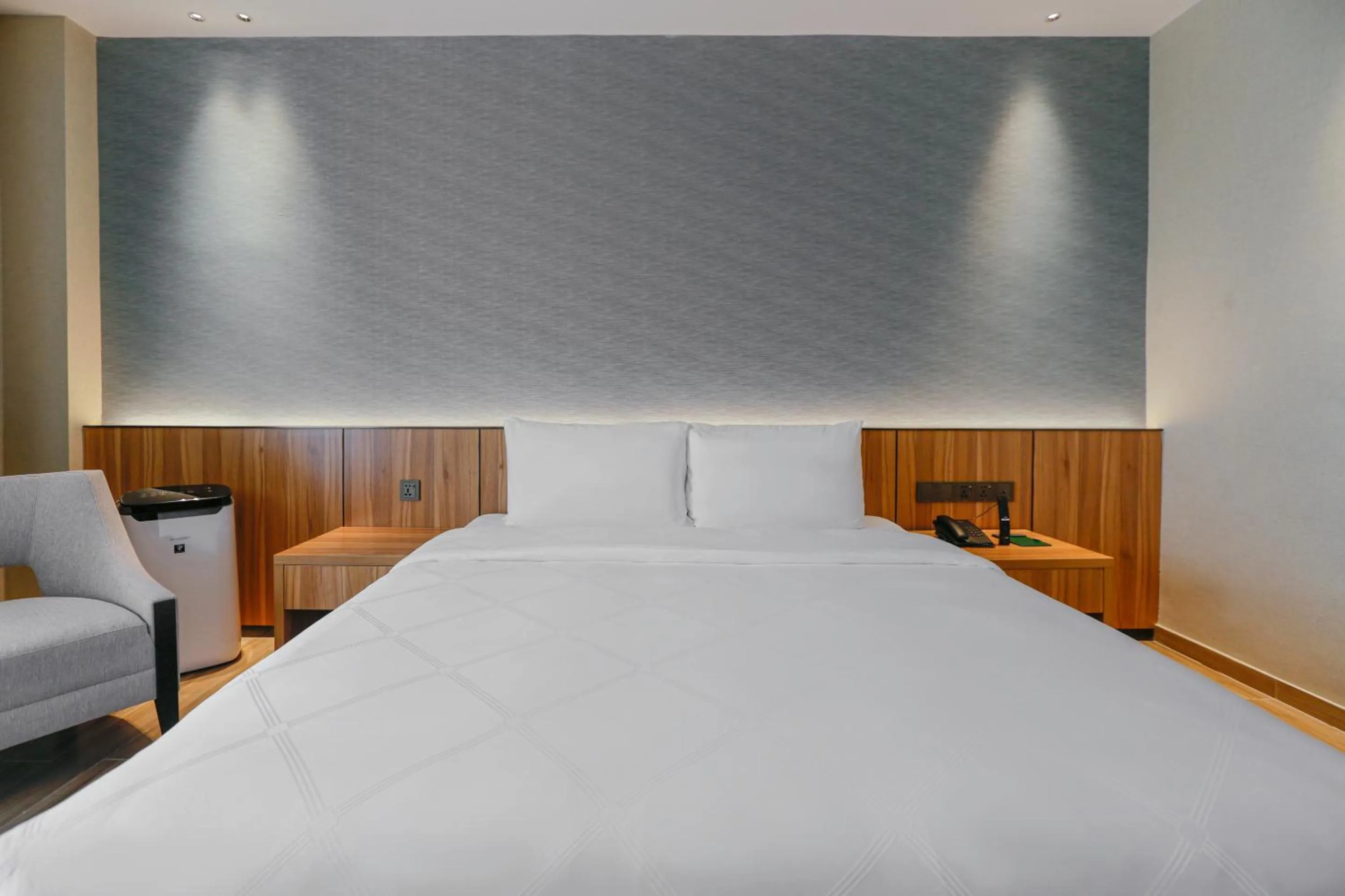 Bed in Hotel Casiana & Events Center Tagaytay