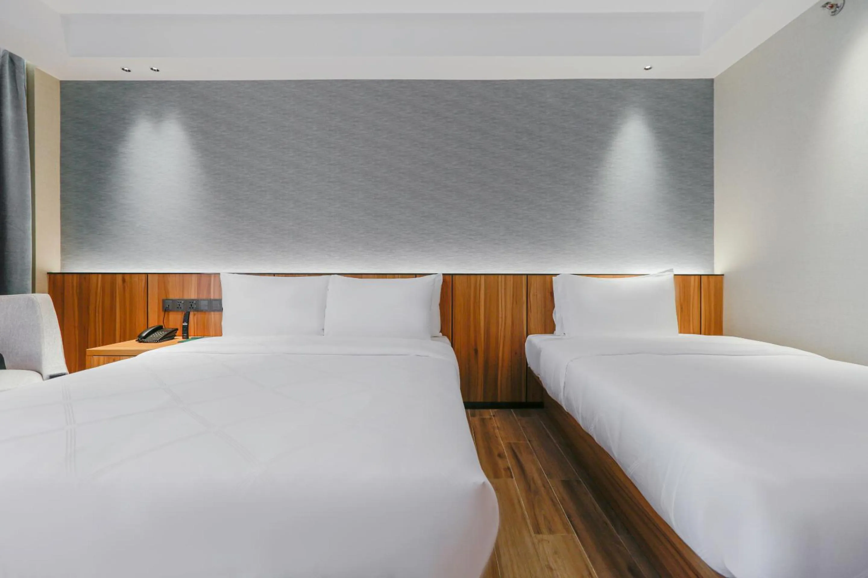 Bed in Hotel Casiana & Events Center Tagaytay