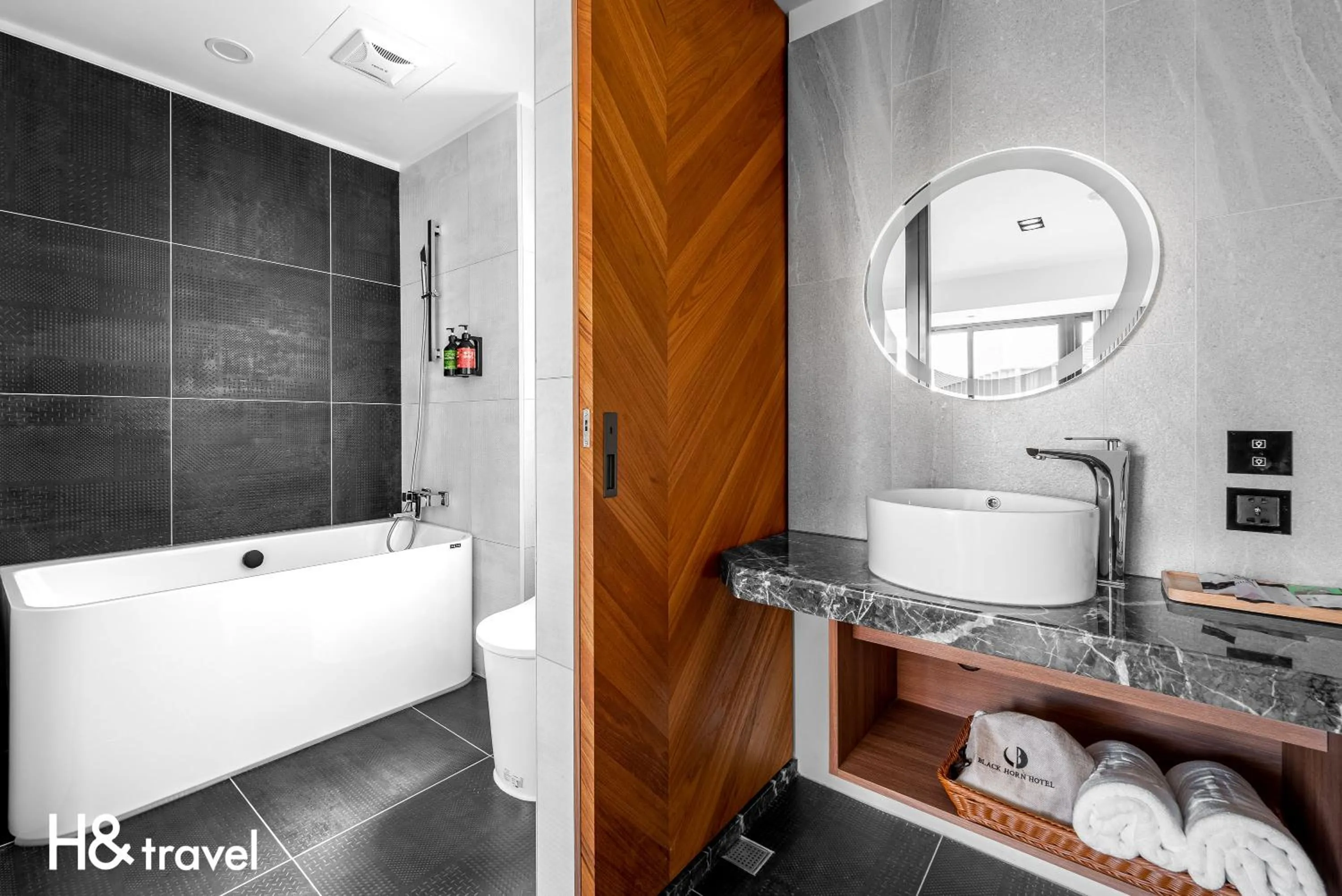 Bathroom in Black Horn B&B