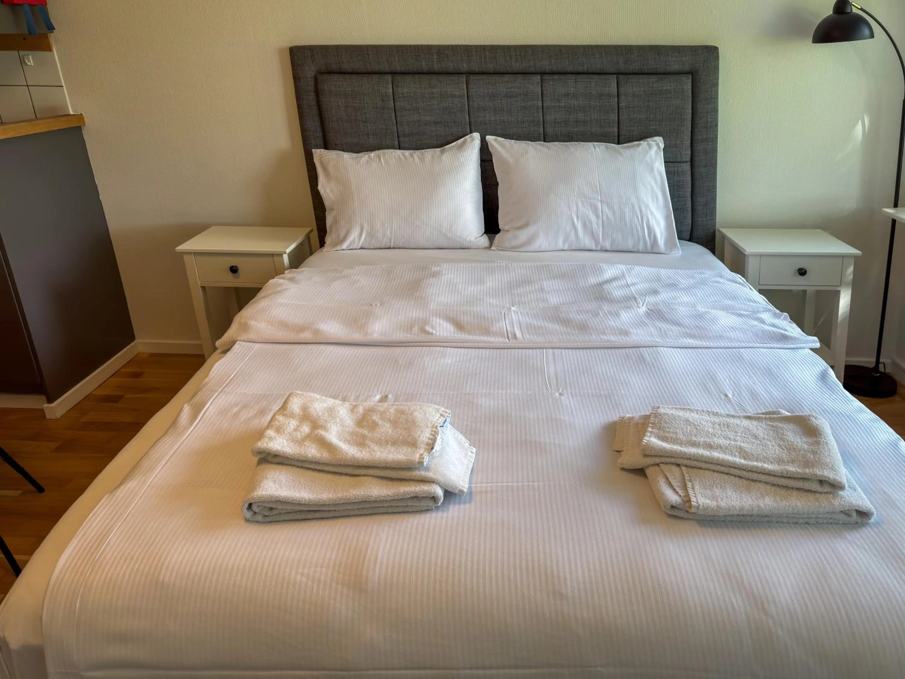 Bed in Jönköping Hotel Apartments