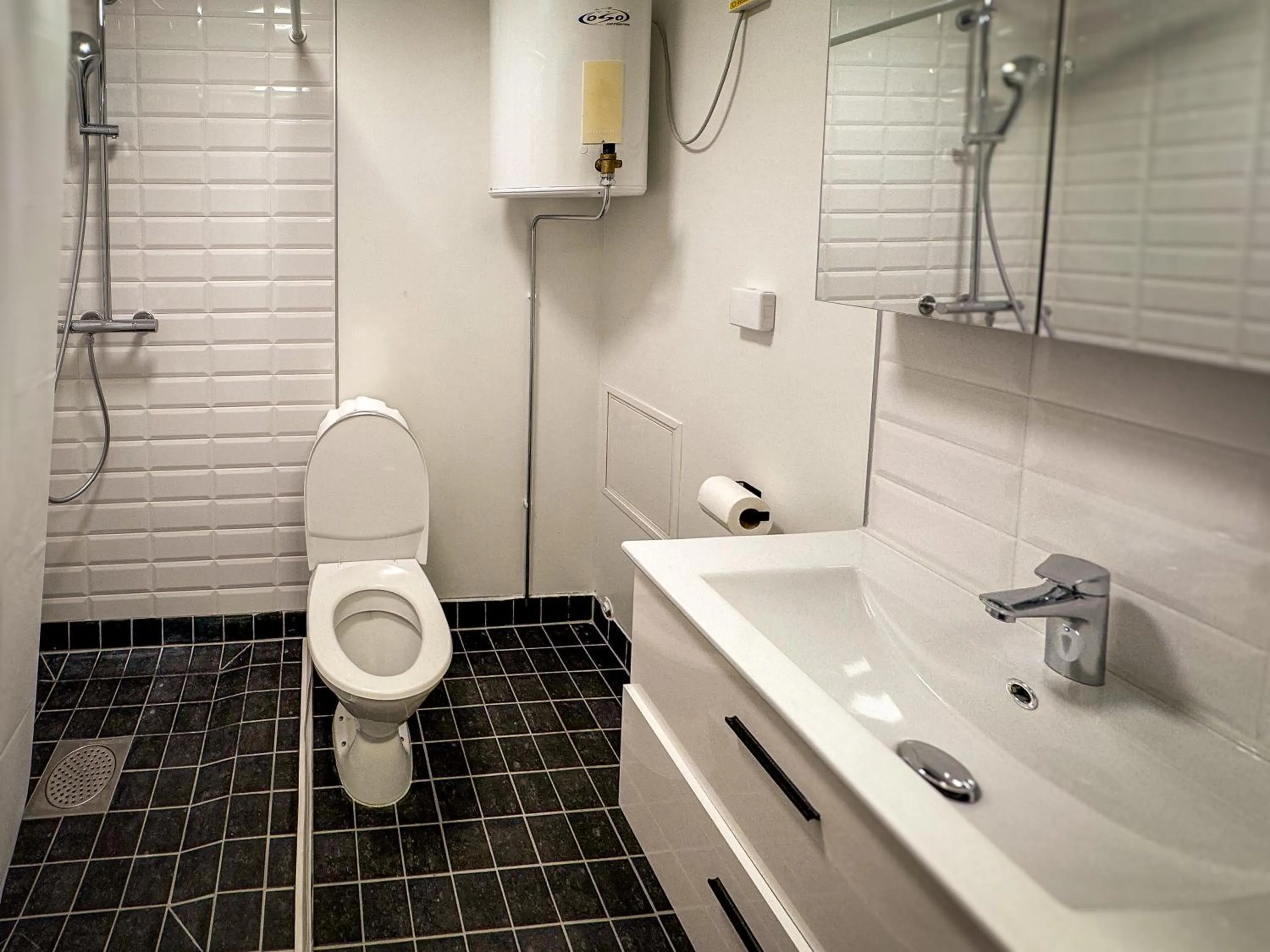 Shower in Jönköping Hotel Apartments