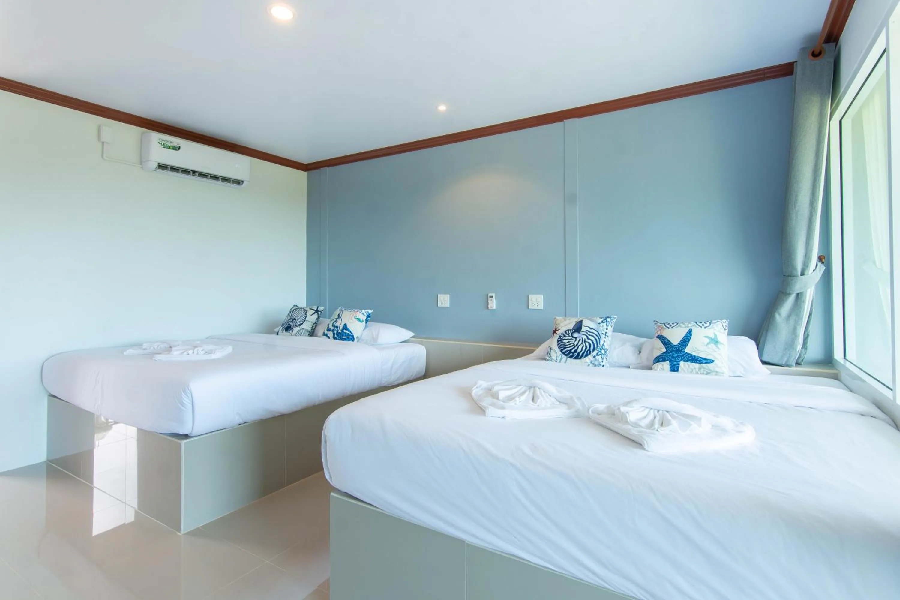 Bed in Seattle Samaesarn Resort