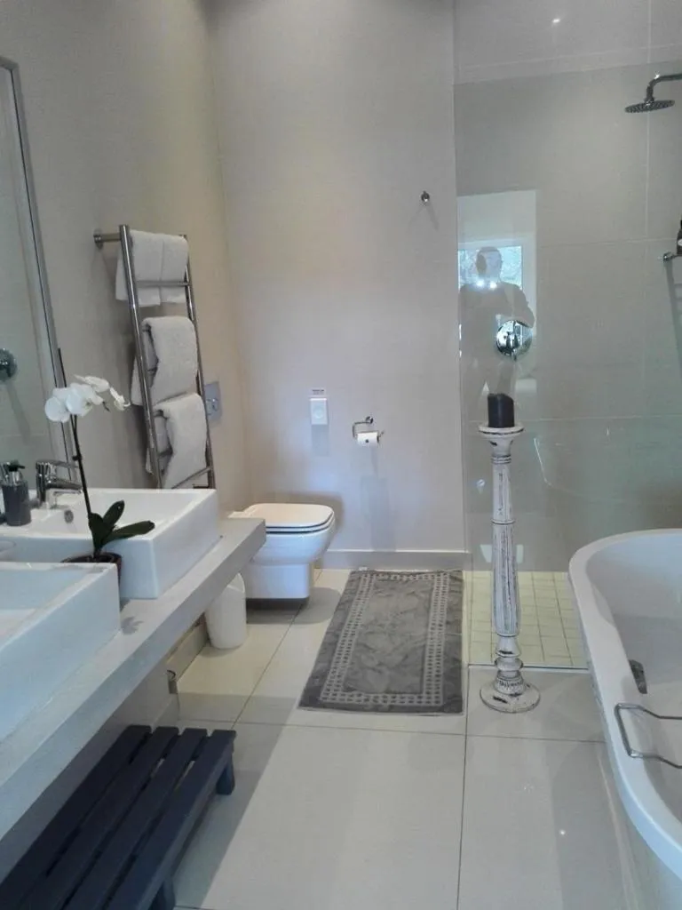 Kowie River Guest House