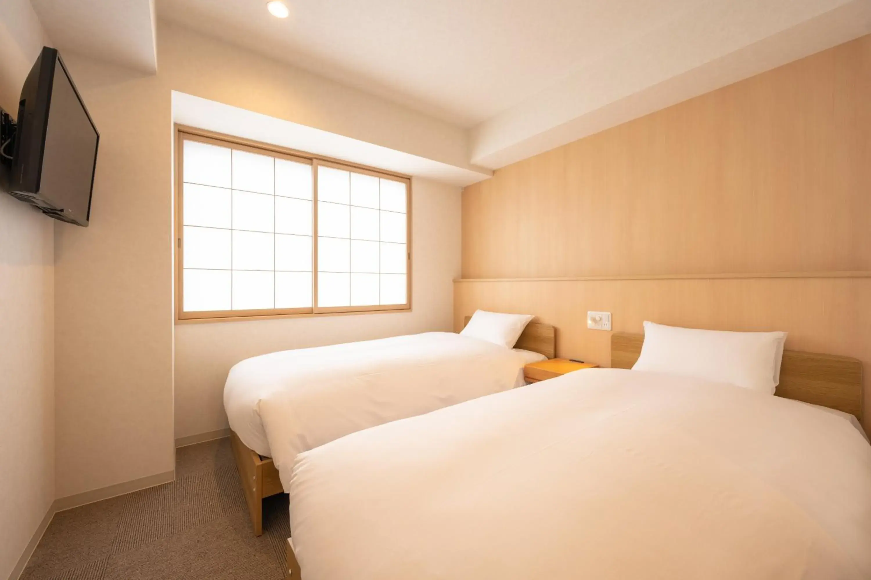 Photo of the whole room, Bed in Fuji Hotel Kyoto Gojo