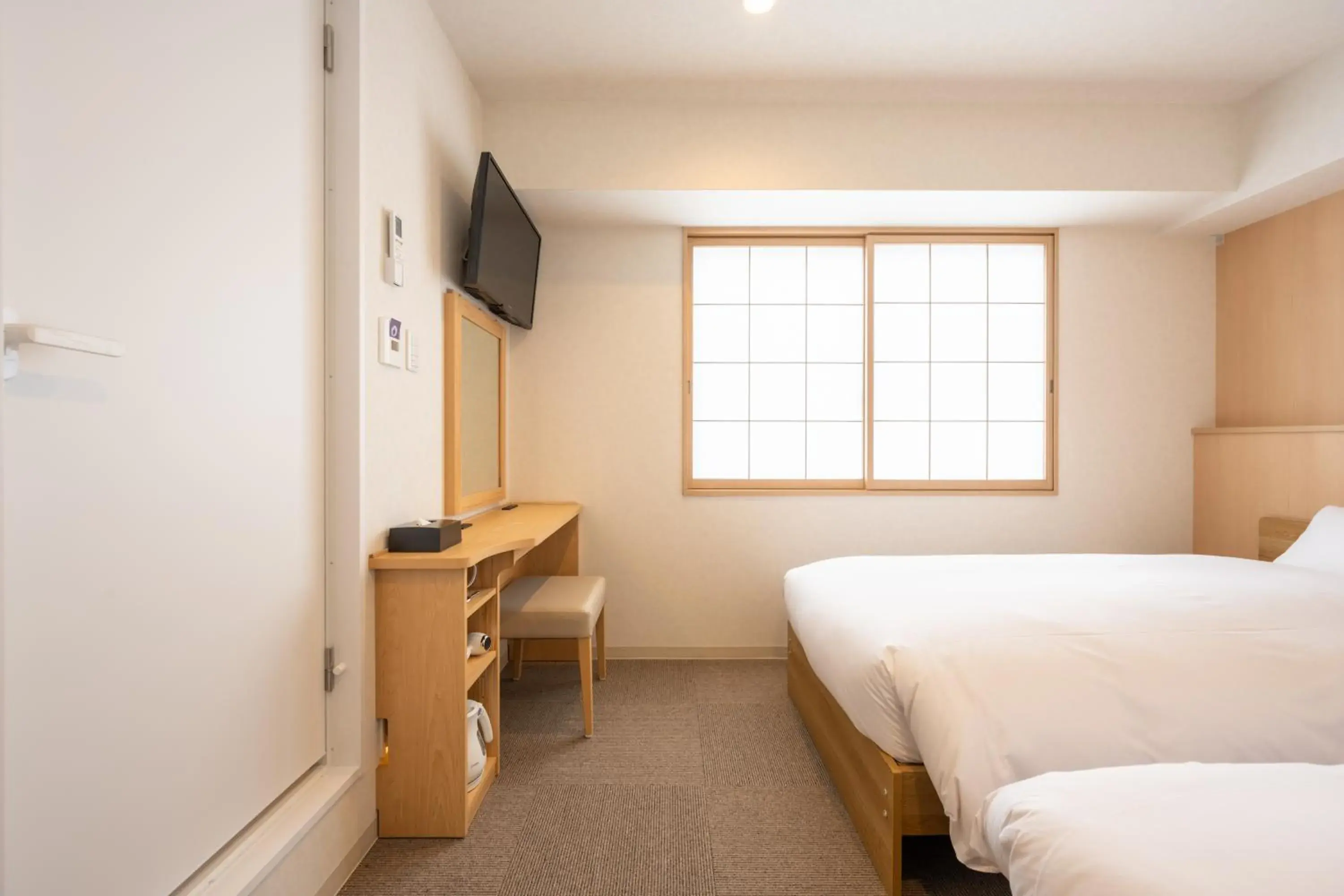 Photo of the whole room, Bed in Fuji Hotel Kyoto Gojo