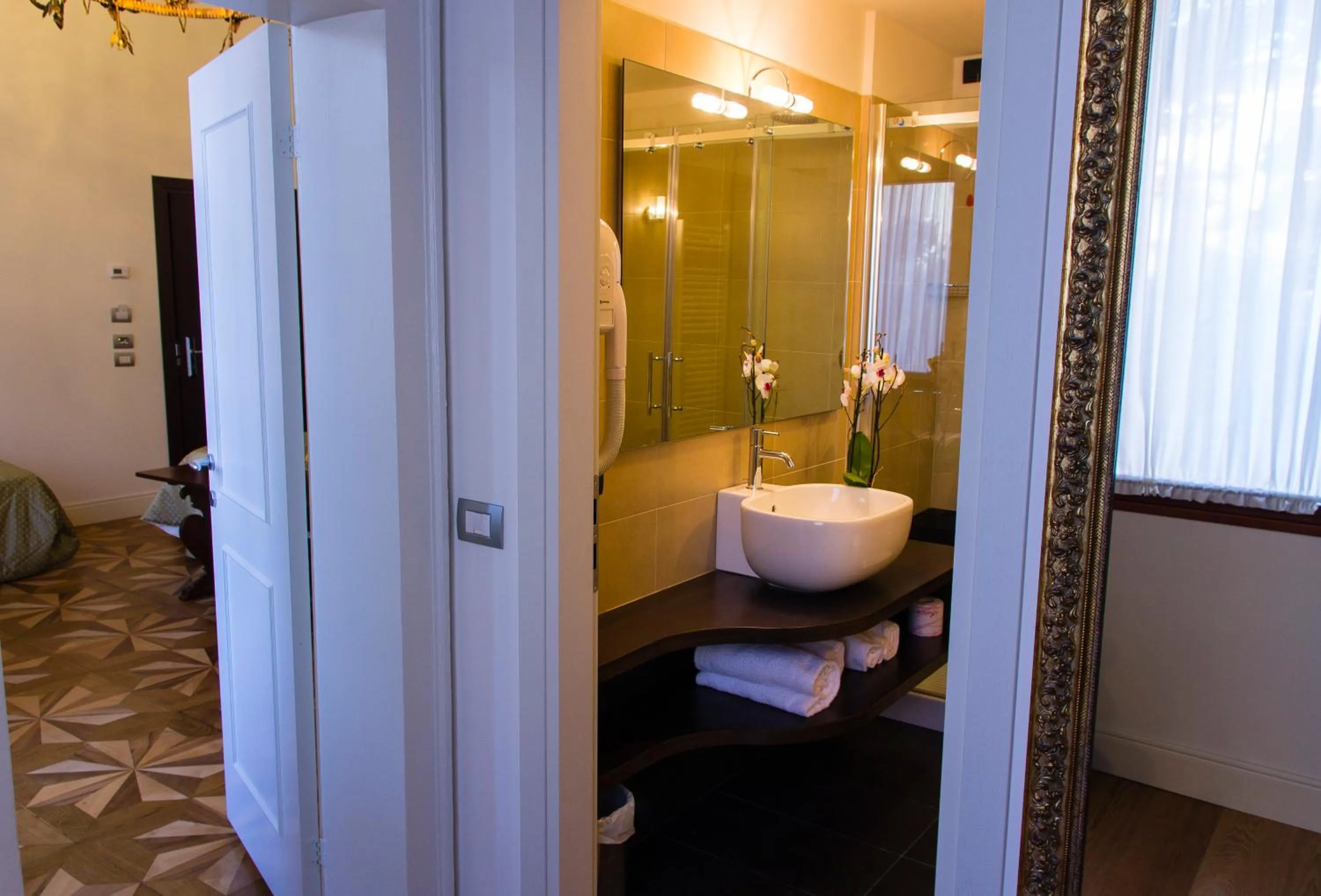 Toilet in Hotel Sant'Antonin