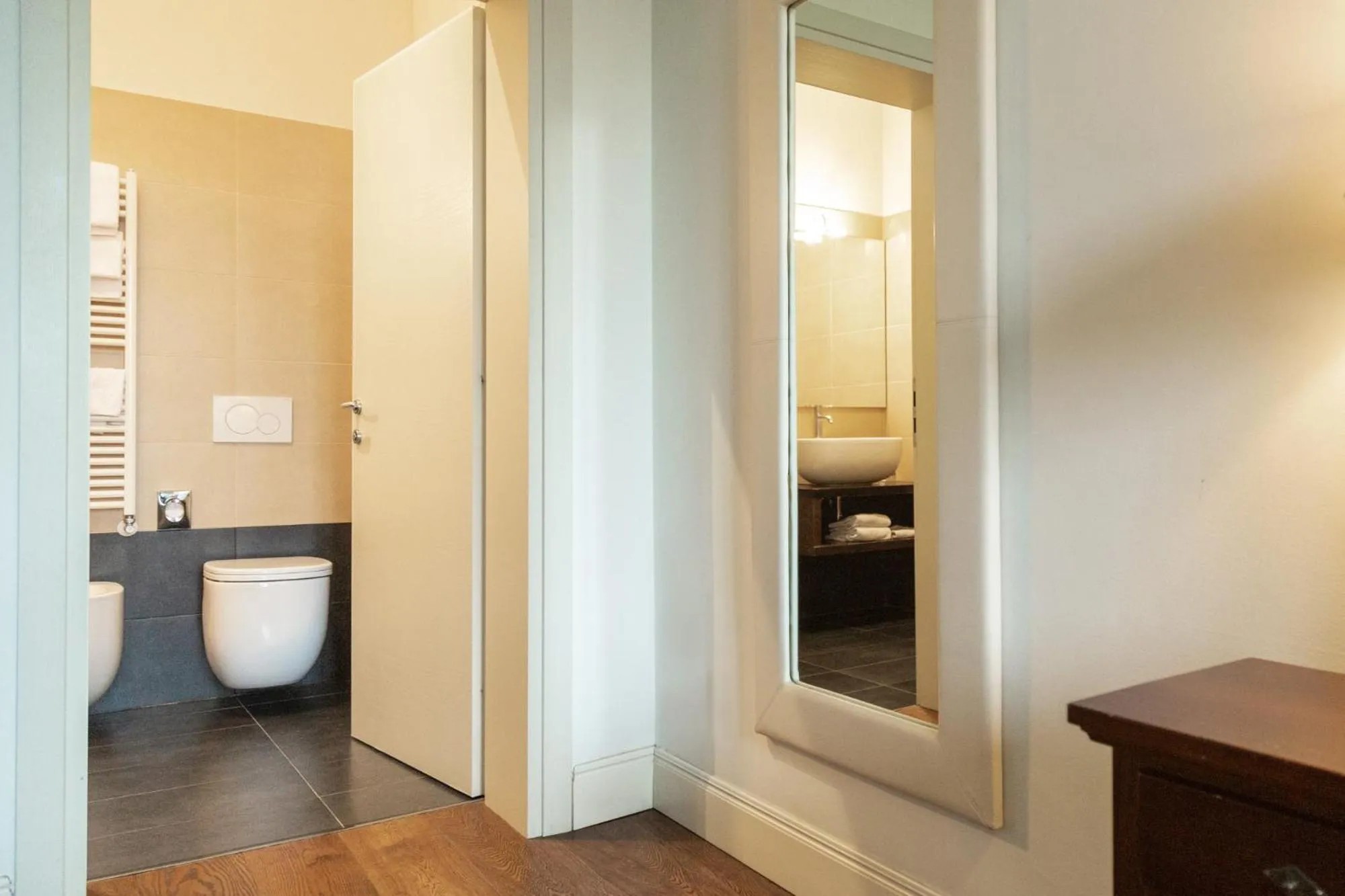 Bathroom, Bed in Hotel Sant'Antonin
