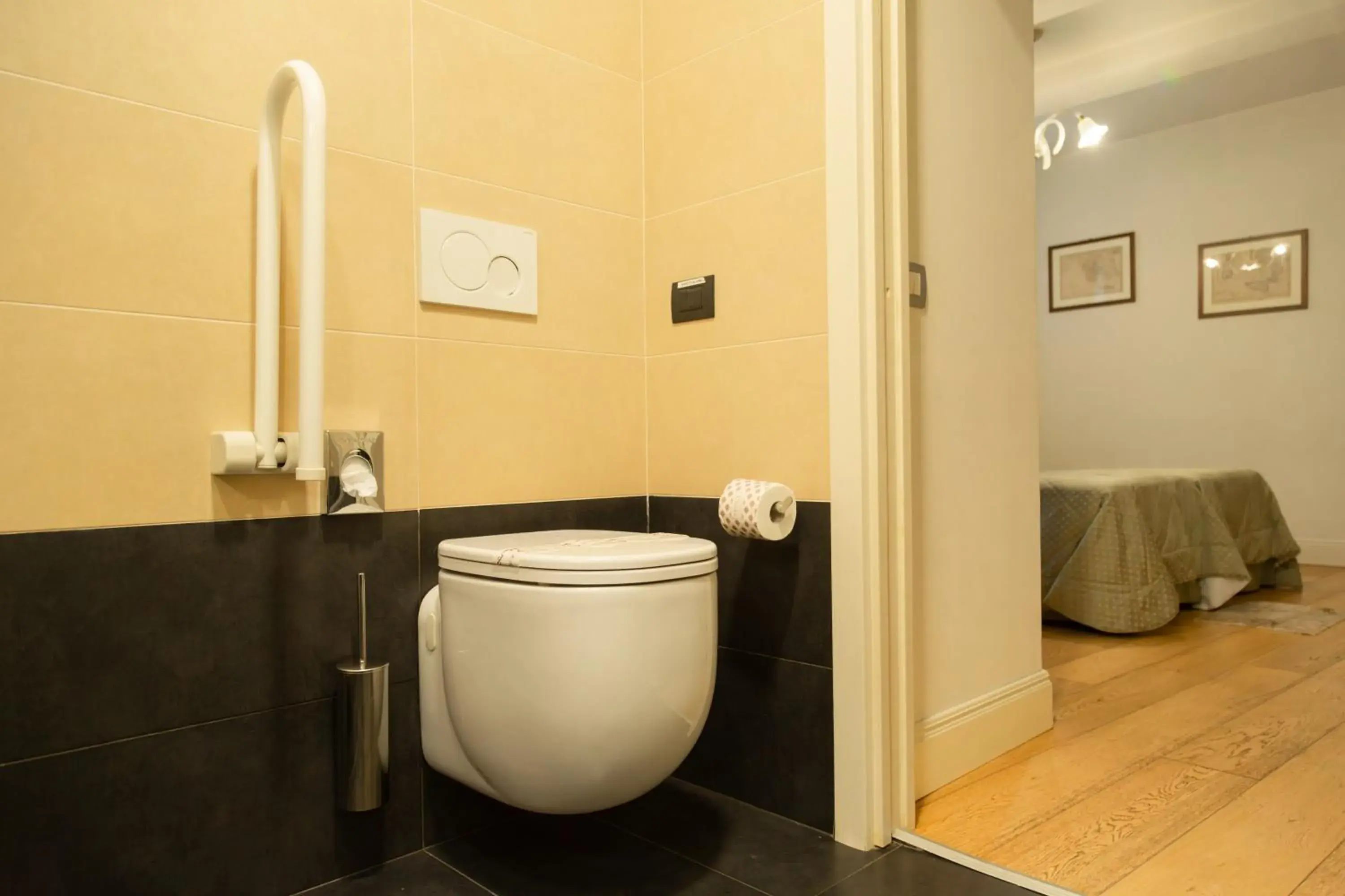 Economy Double Room in Hotel Sant'Antonin Economy Double Room in Hotel Sant'Antonin