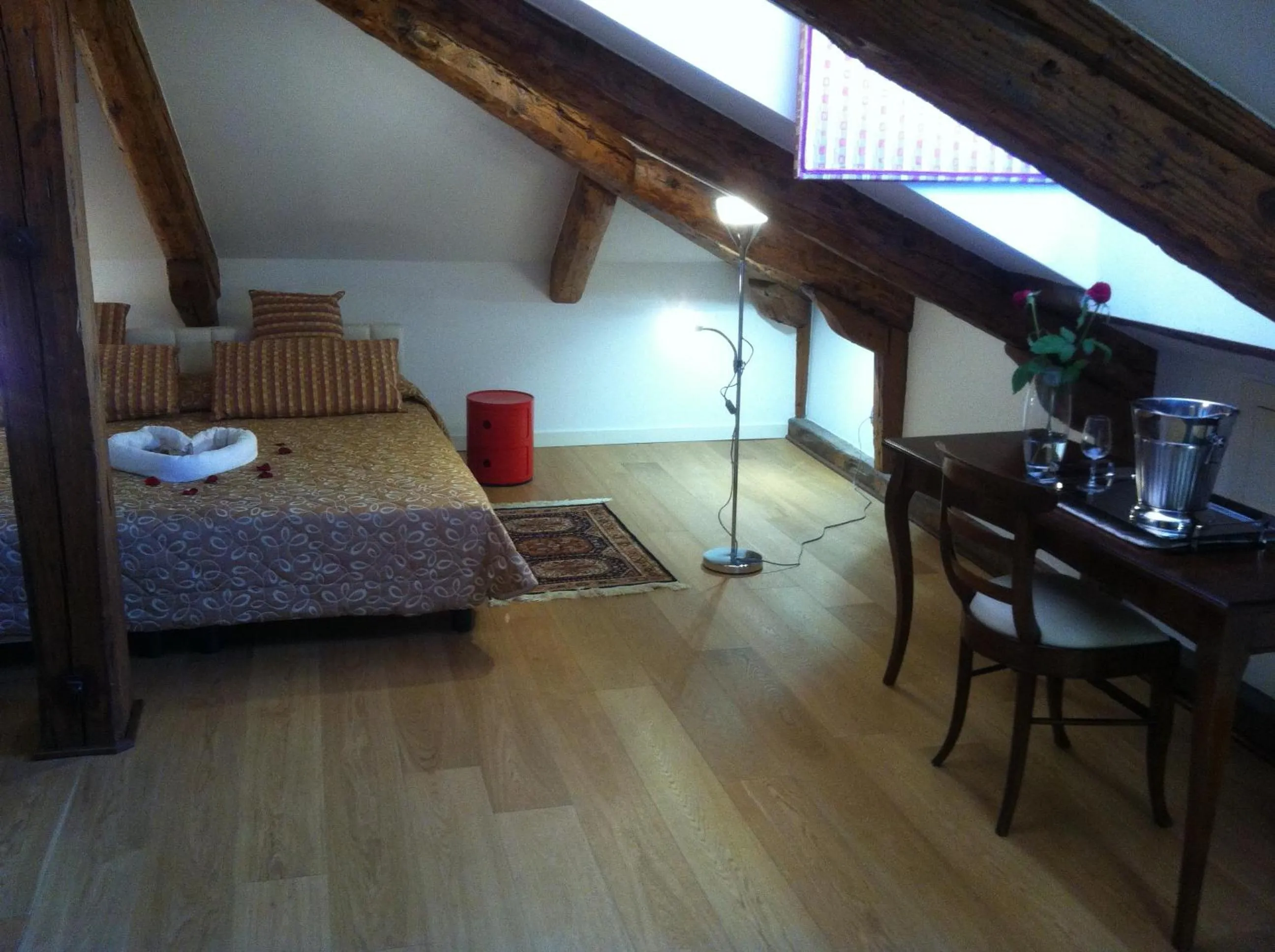 Photo of the whole room, Bed in Hotel Sant'Antonin