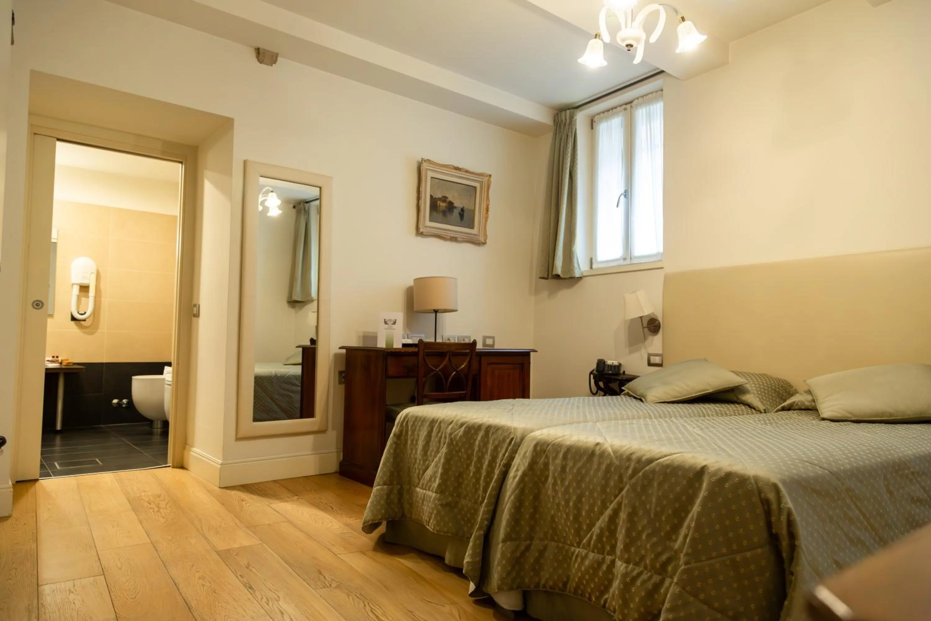 Photo of the whole room, Bed in Hotel Sant'Antonin