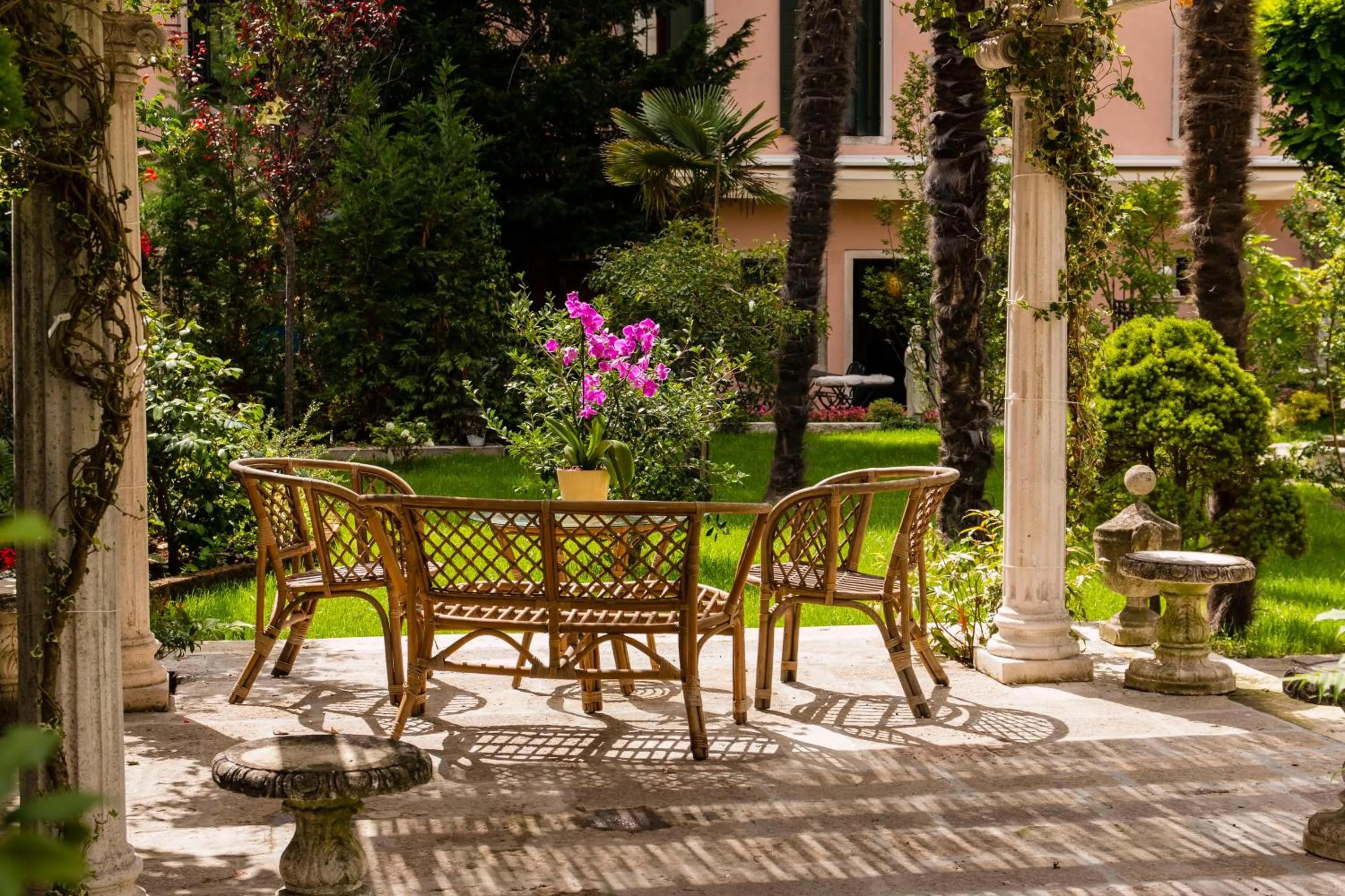 Garden in Hotel Sant'Antonin