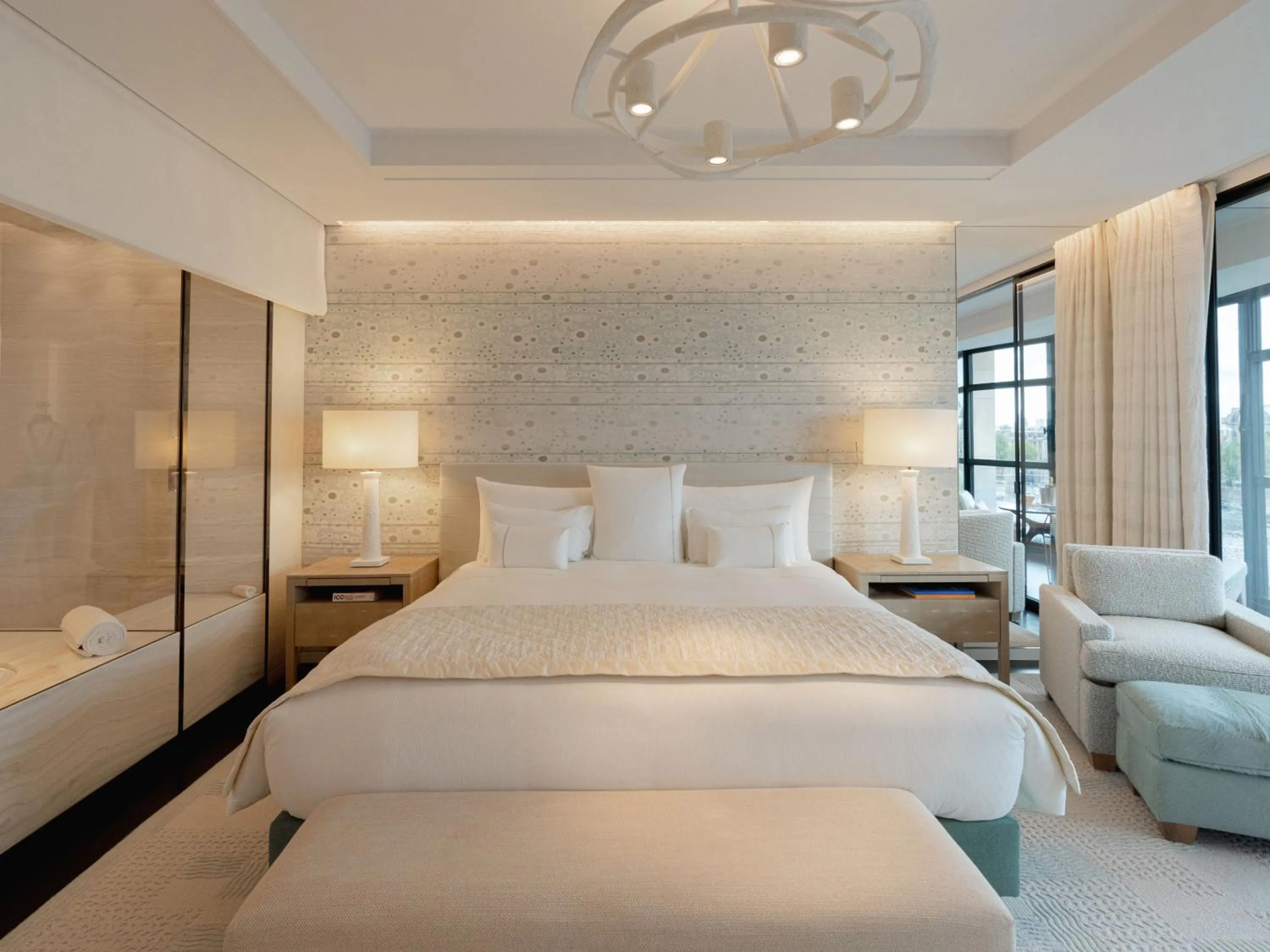 Bedroom, Bed in Cheval Blanc Paris & Dior Spa Cheval Blanc Paris