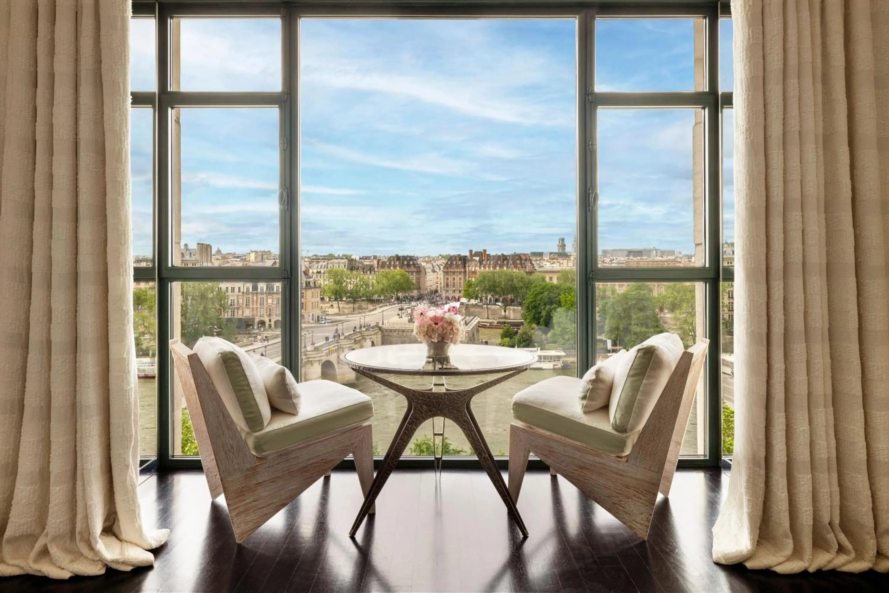 Living room in Cheval Blanc Paris & Dior Spa Cheval Blanc Paris