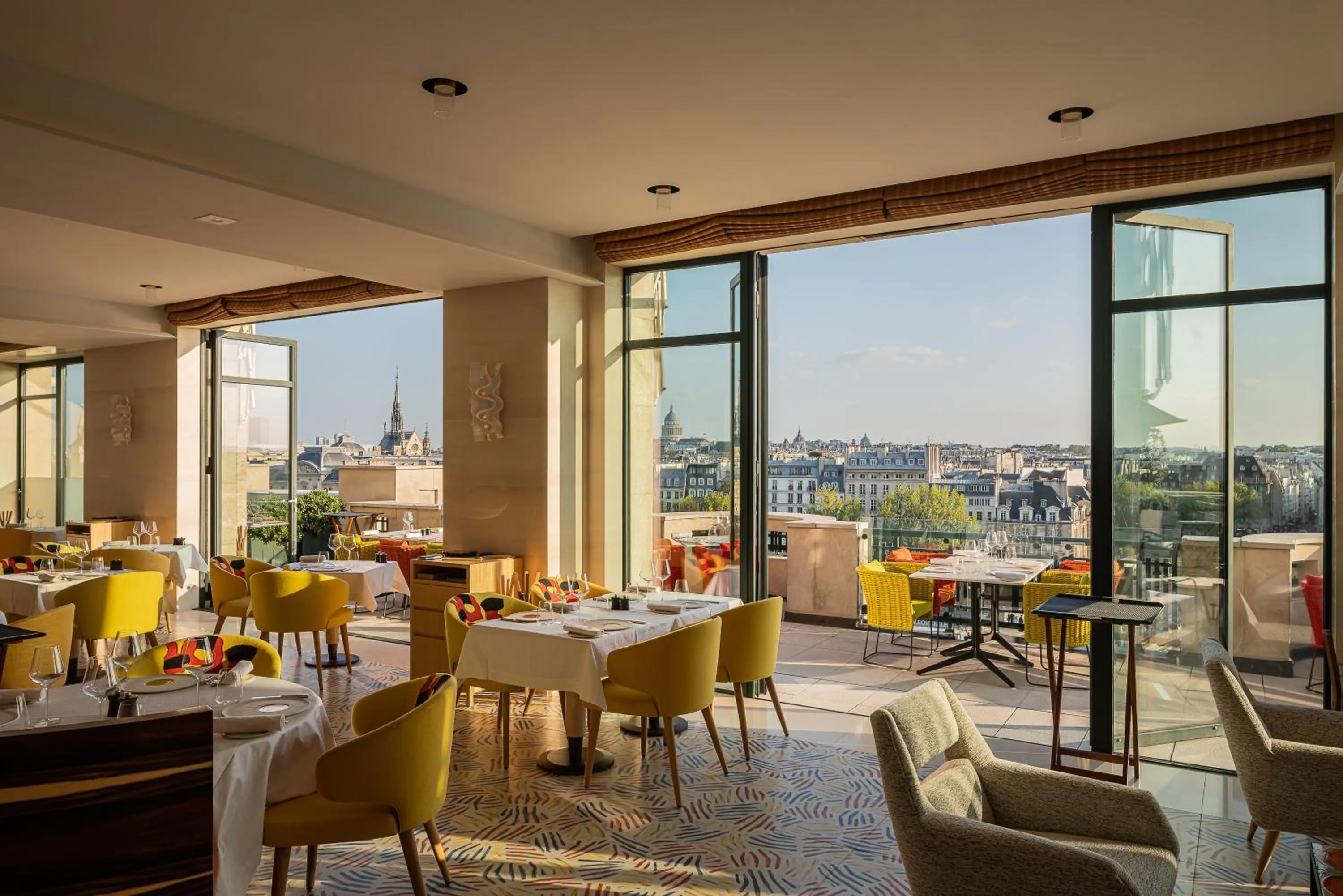 Restaurant/places to eat in Cheval Blanc Paris & Dior Spa Cheval Blanc Paris