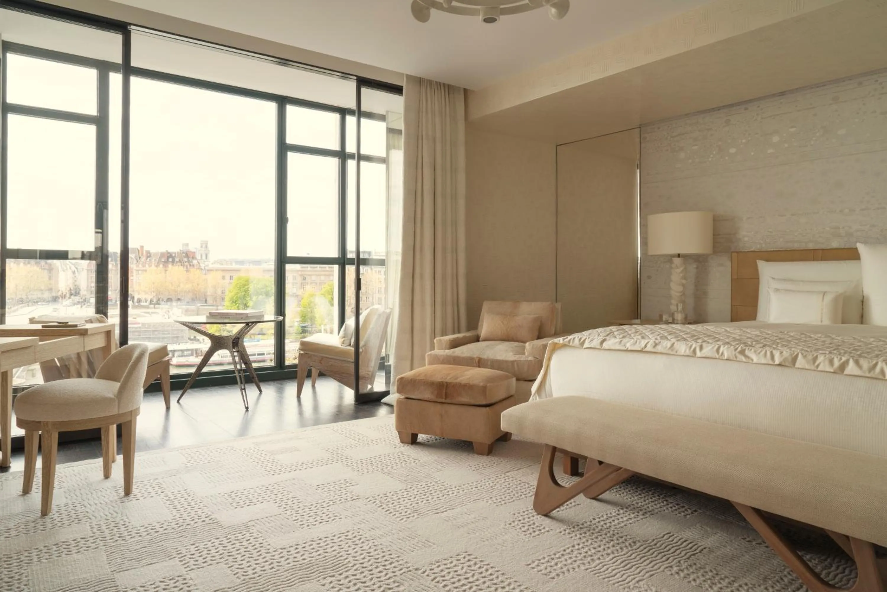 Photo of the whole room, Bed in Cheval Blanc Paris & Dior Spa Cheval Blanc Paris