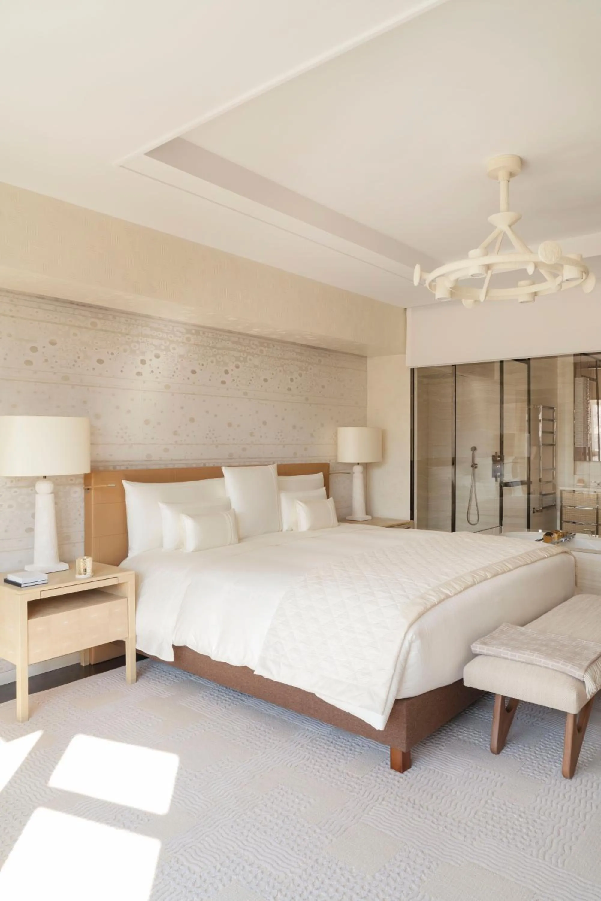 Photo of the whole room, Bed in Cheval Blanc Paris & Dior Spa Cheval Blanc Paris