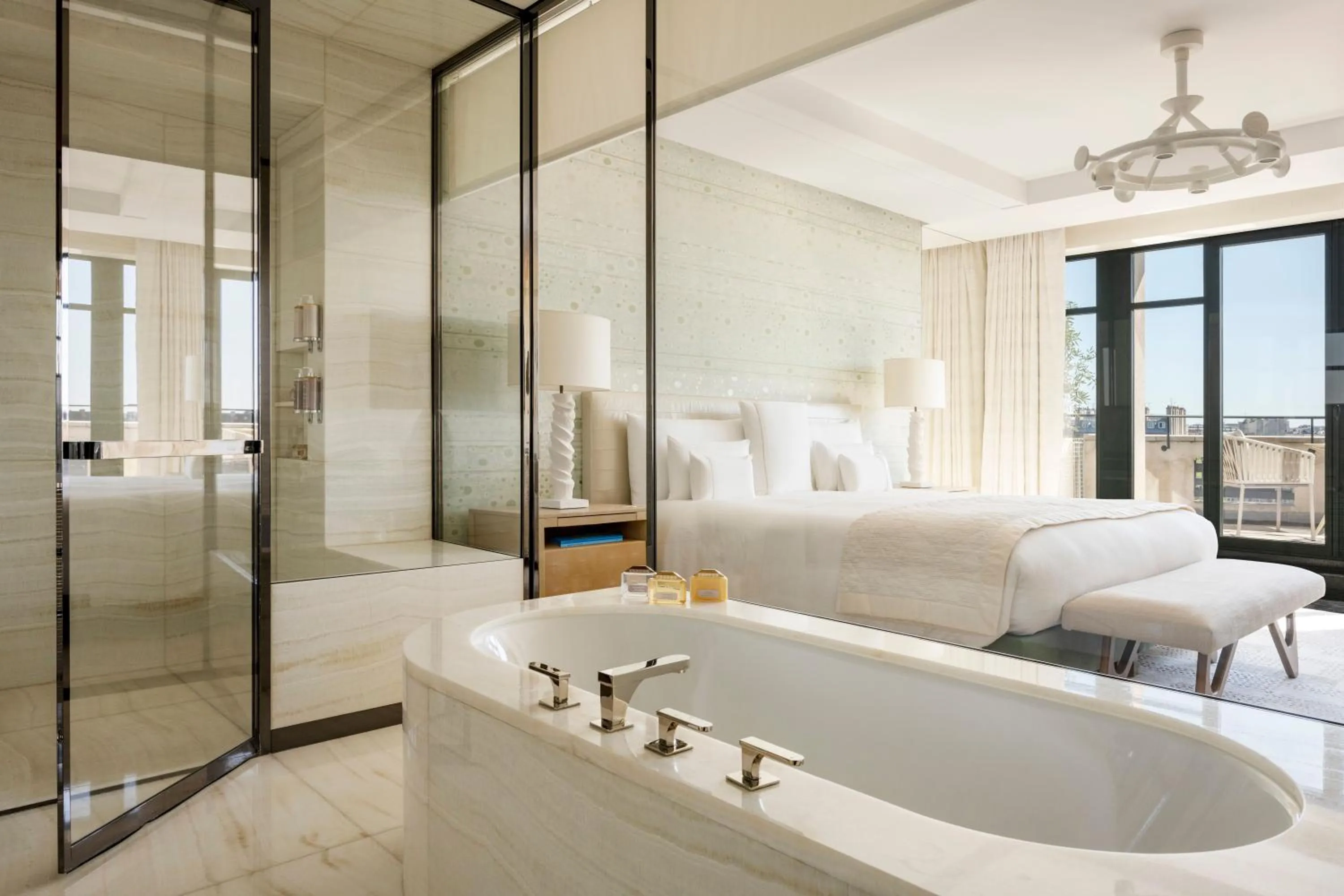 Seine Junior Suite in Cheval Blanc Paris & Dior Spa Cheval Blanc Paris