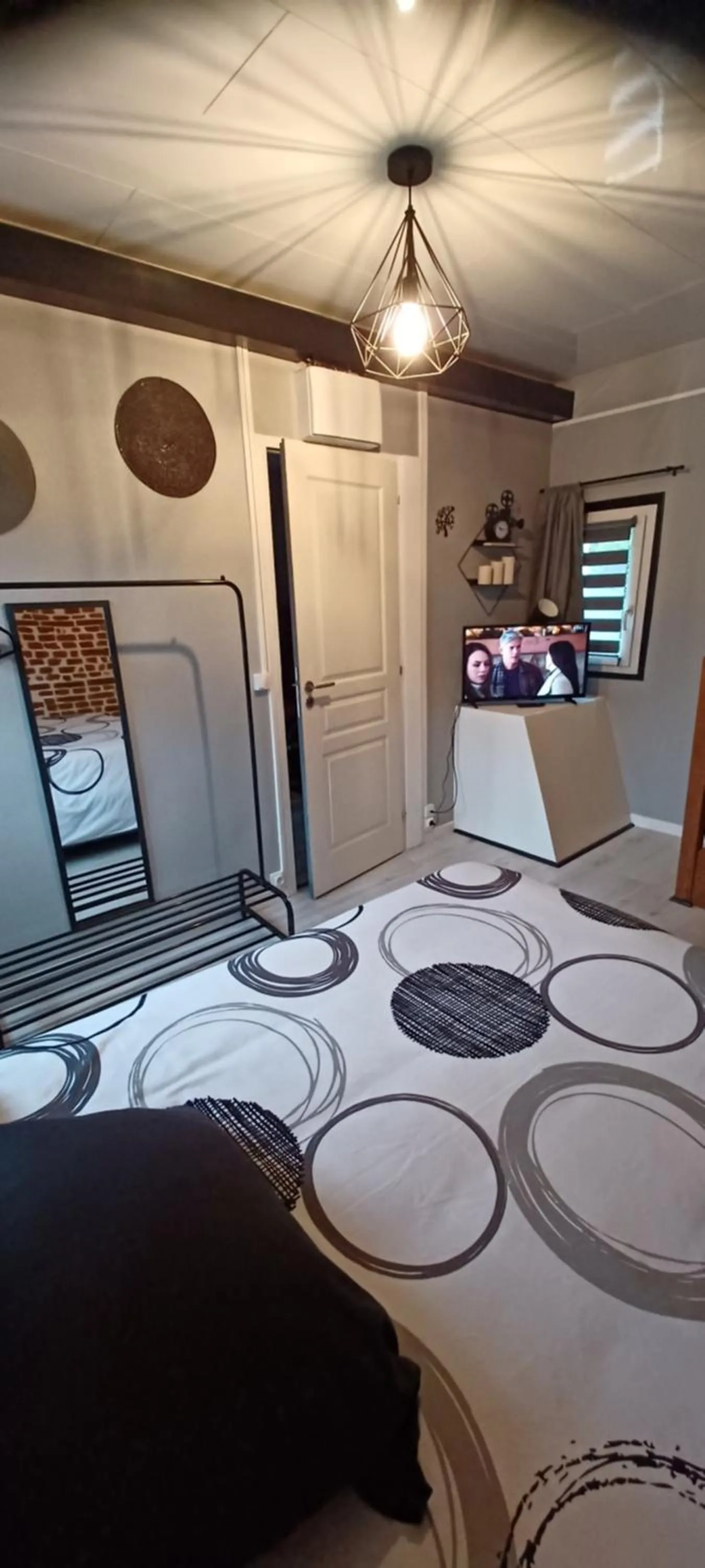 Bedroom, Bed in La maison d hôte d emmanuelle