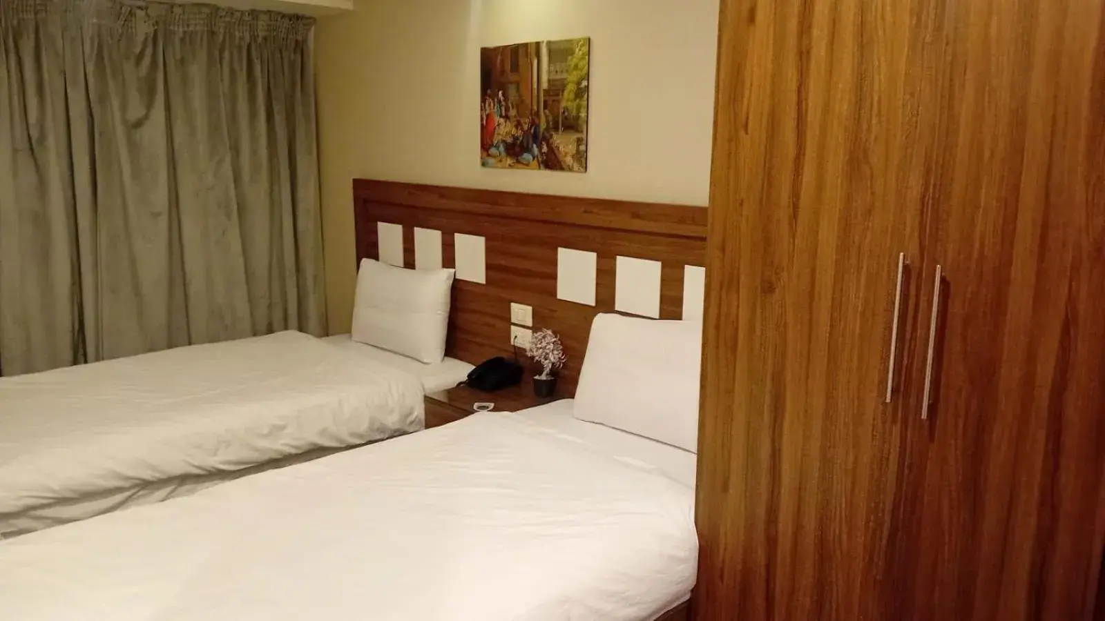 Economy Double or Twin Room in Royal Inn Residence Economy Double or Twin Room in Royal Inn Residence