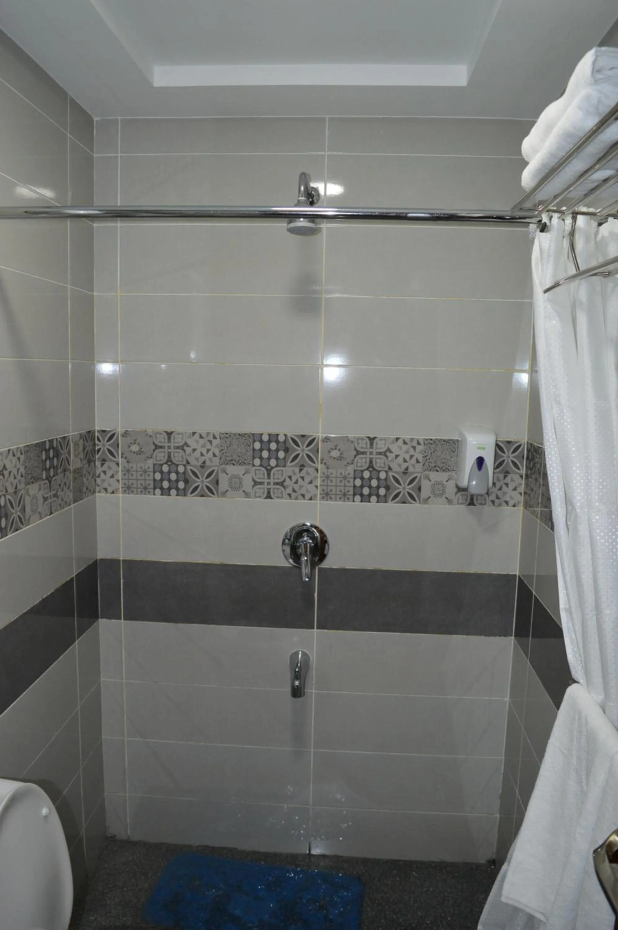 Bathroom in Royal Inn Residence