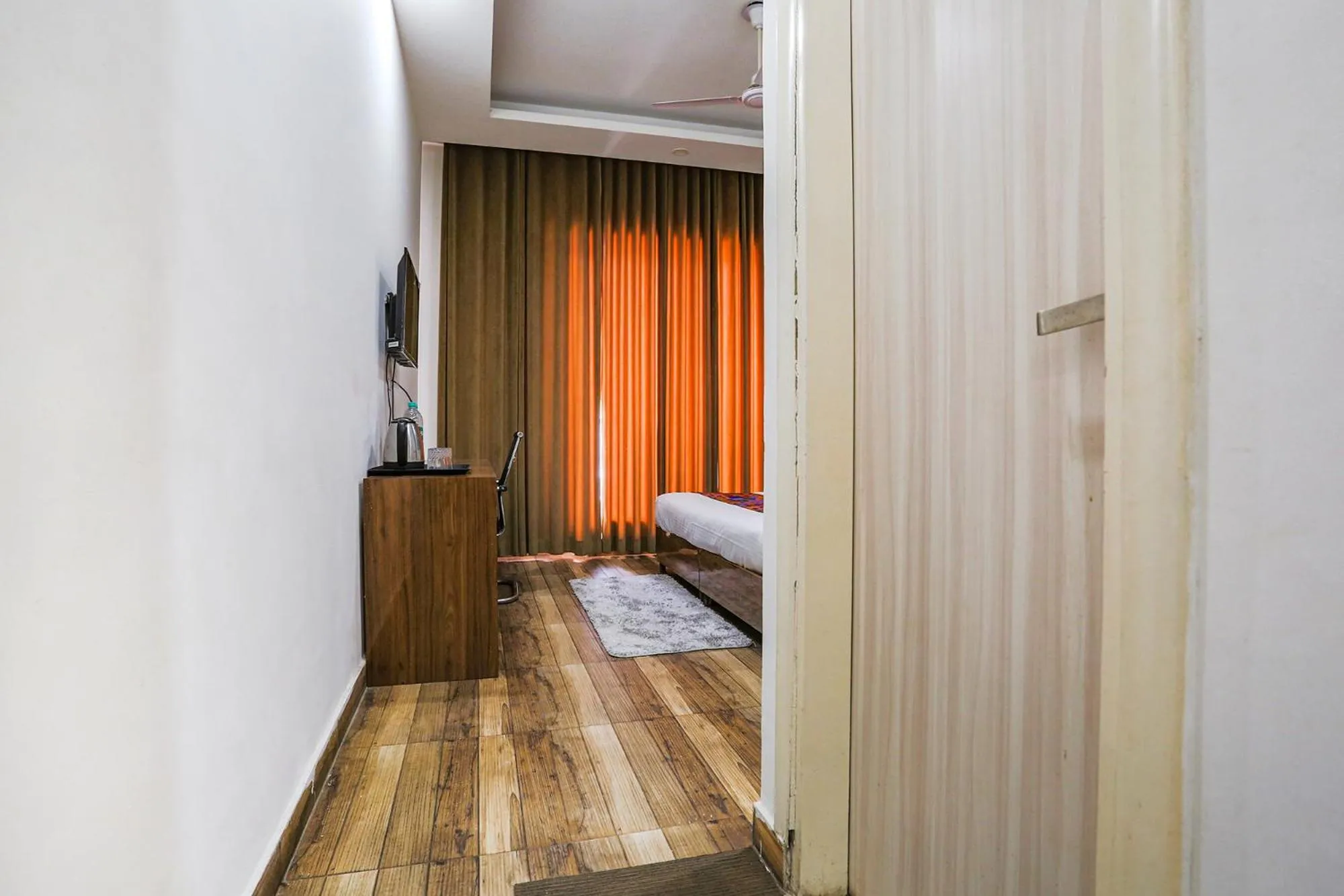 Bed in FabHotel Sky Rise Inn Near Medanta- The Medicity Hospital, Gurugram
