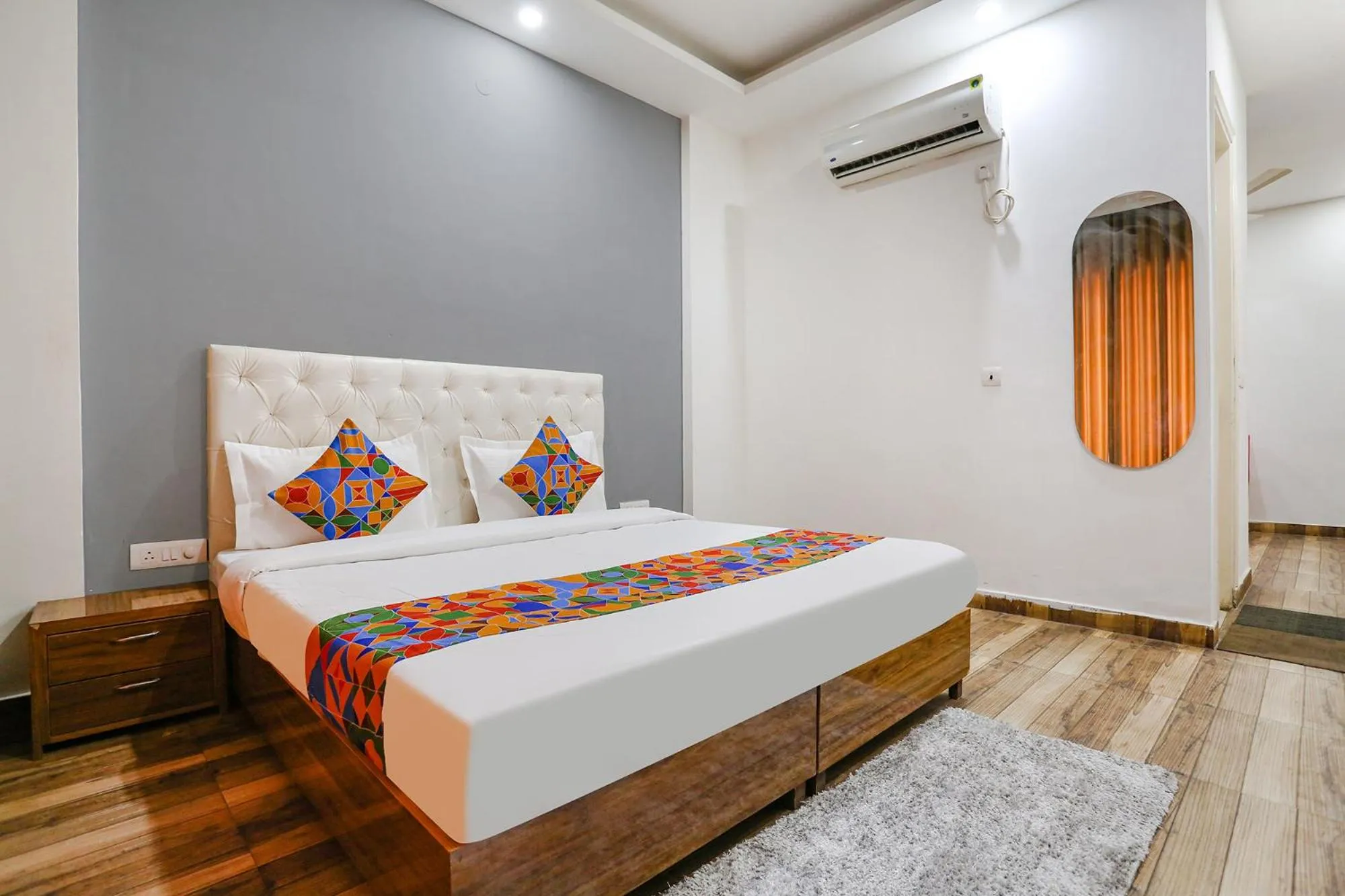 Bed in FabHotel Sky Rise Inn Near Medanta- The Medicity Hospital, Gurugram