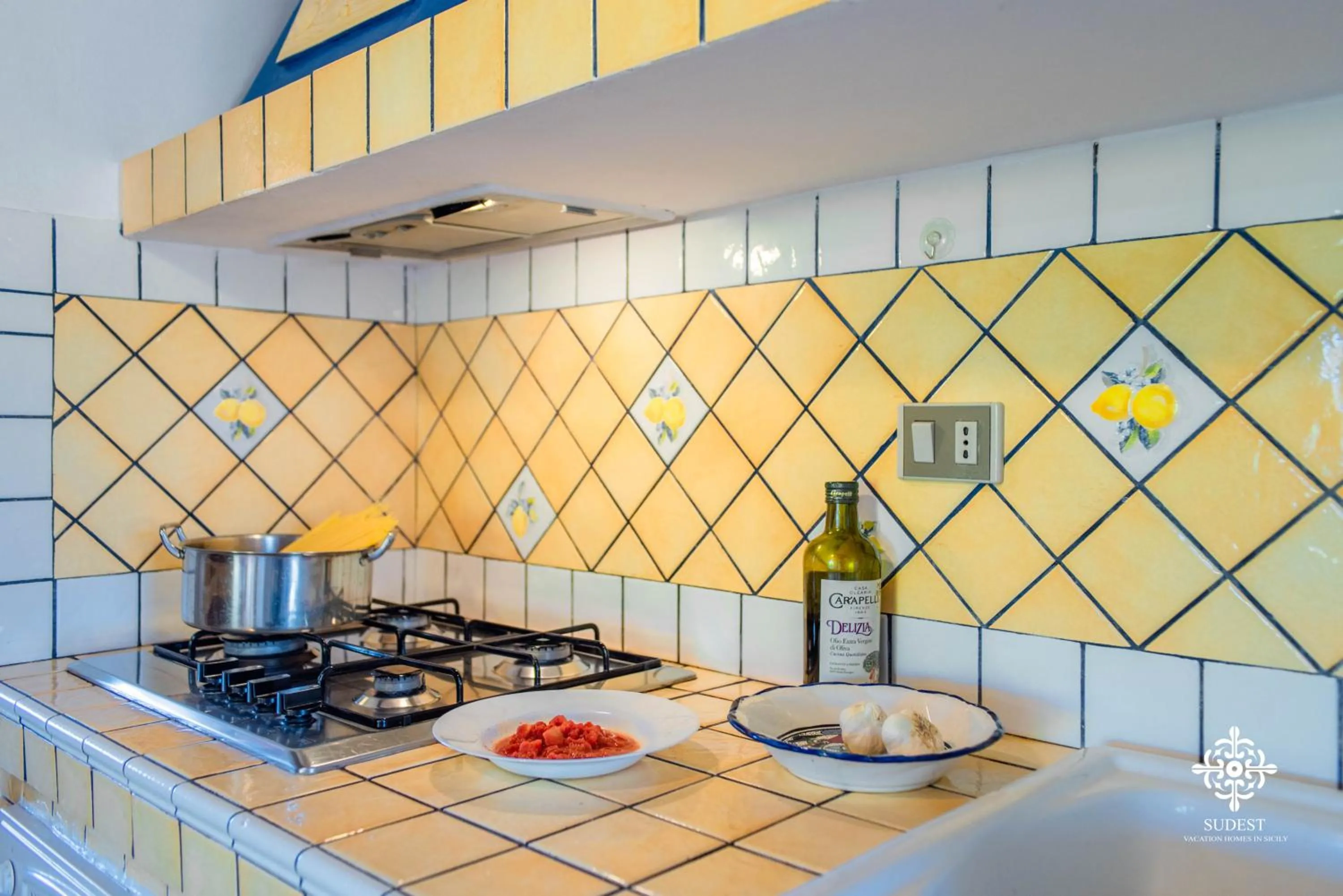 Kitchen or kitchenette in Residenza Ormos - Dimore sul mare