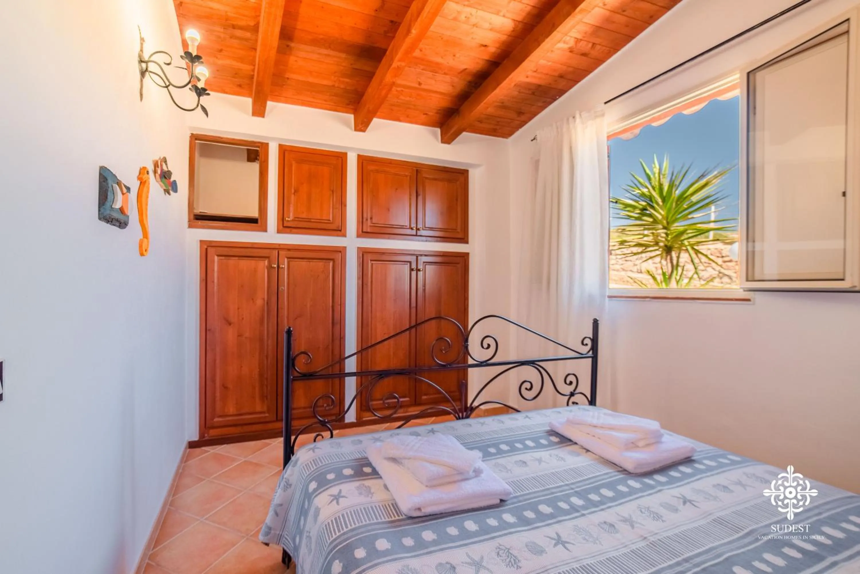 Bed in Residenza Ormos - Dimore sul mare