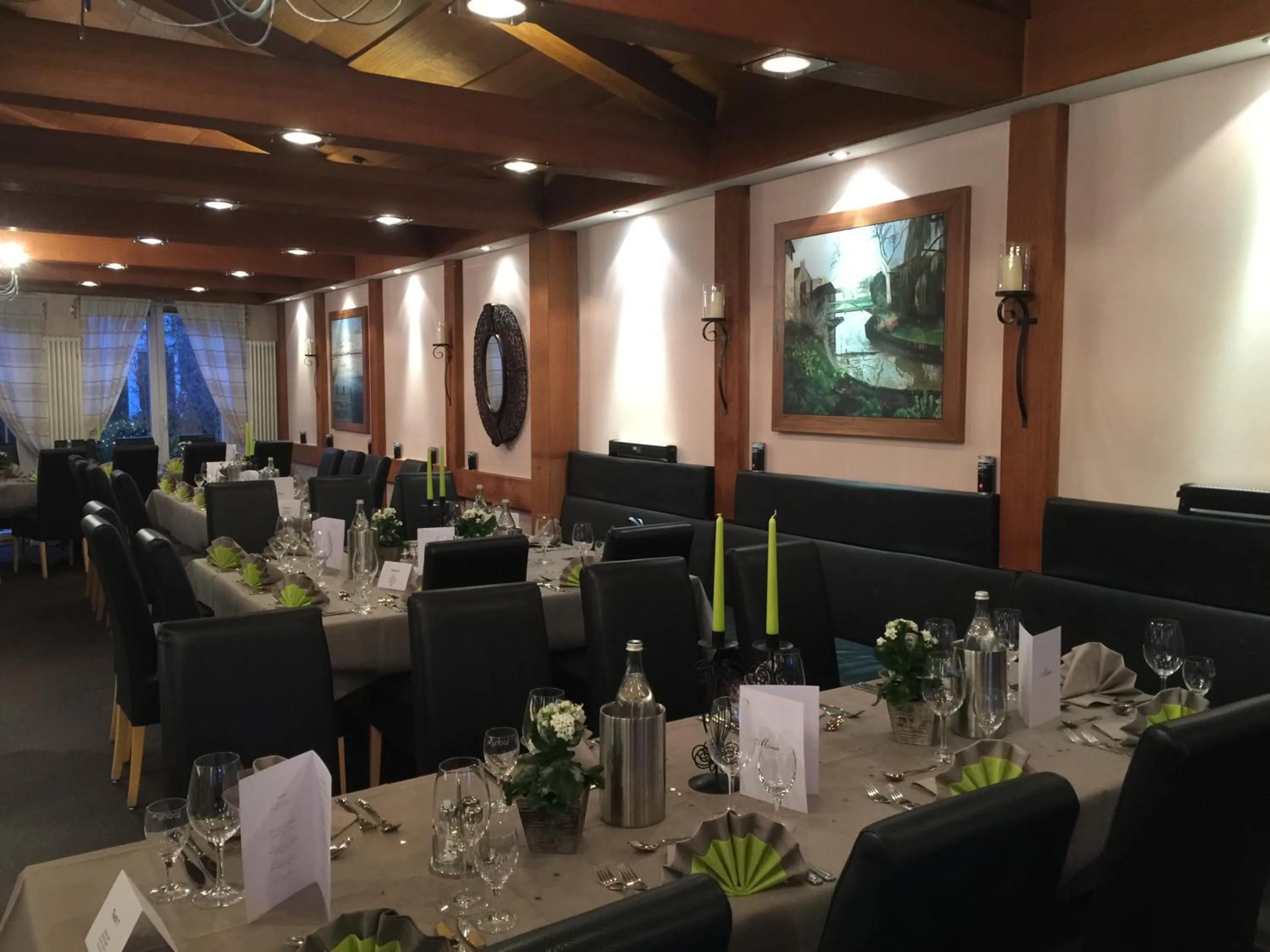 Banquet/Function facilities, Restaurant/Places to Eat in Frick's Hotel