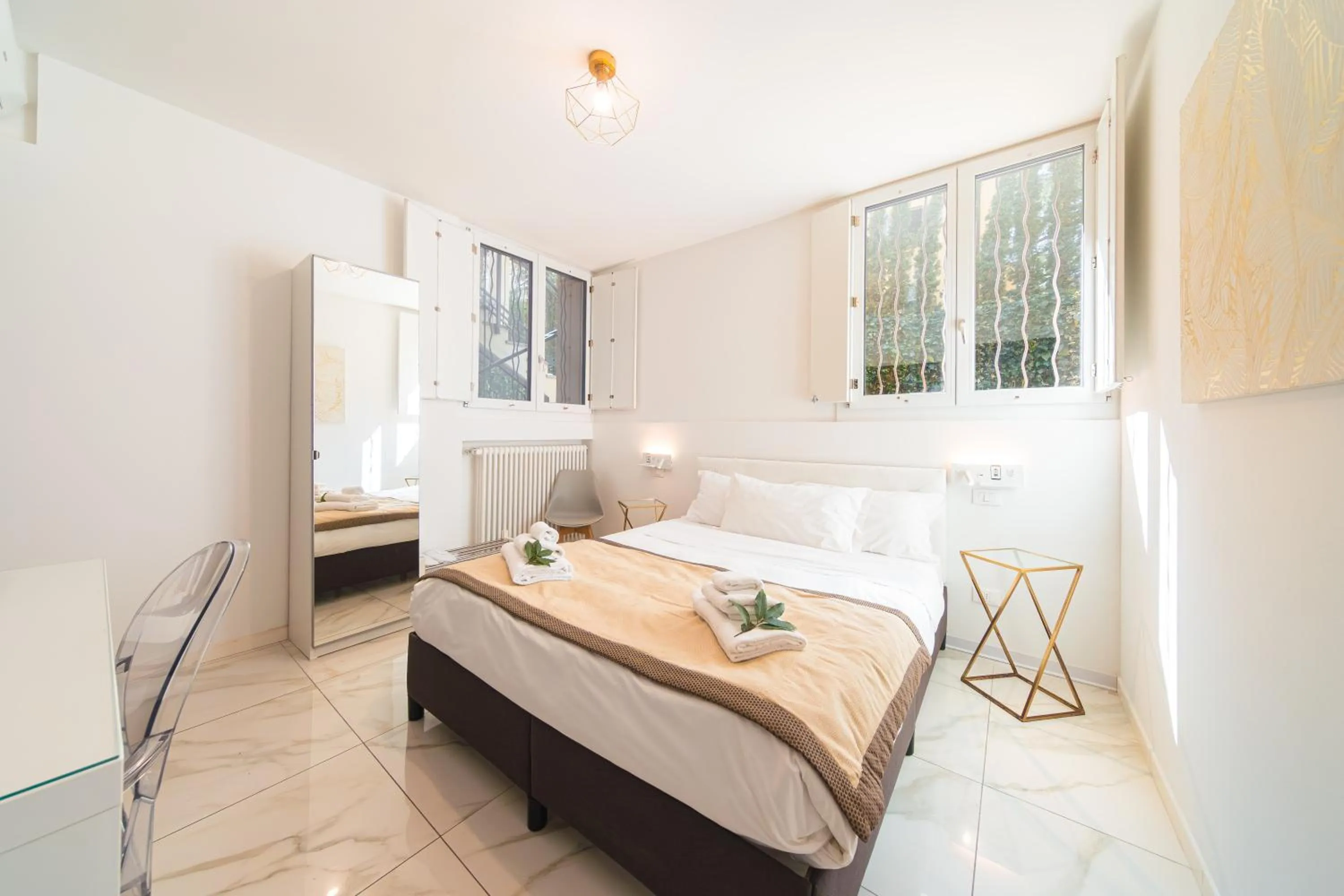 Economy Double Room in Grand Central Room