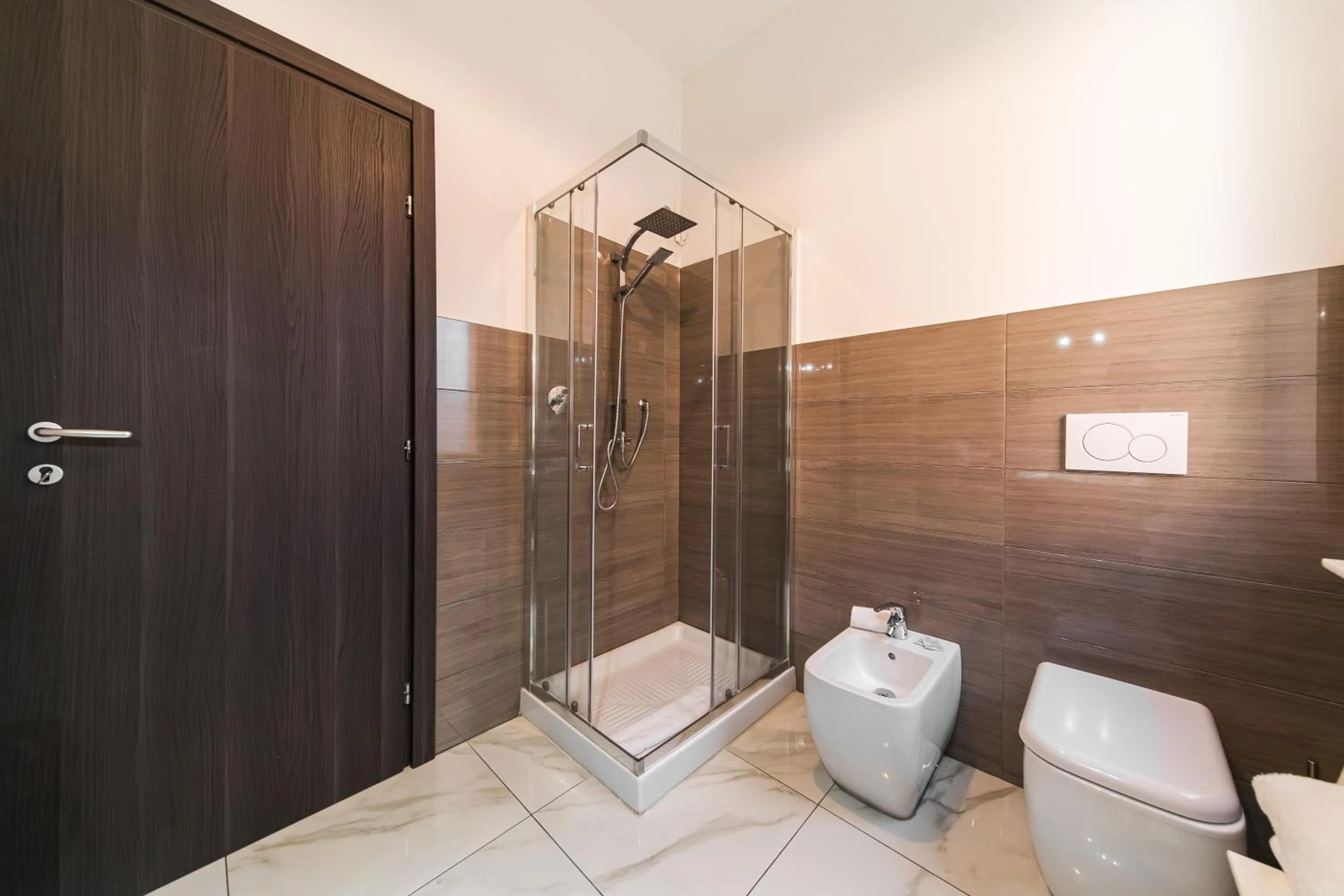 Shower in Grand Central Room