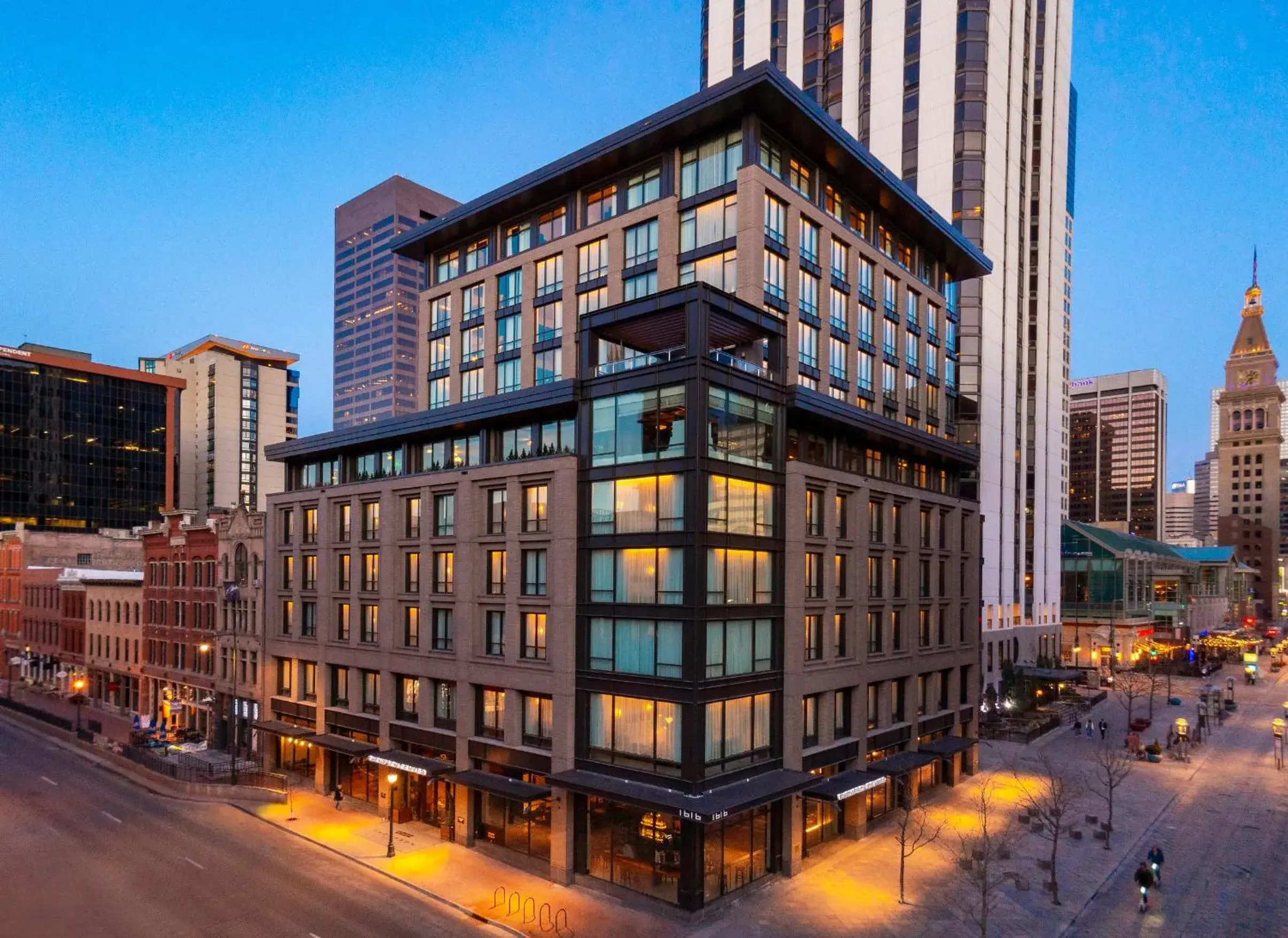 Property building in Thompson Denver, by Hyatt Property building in Thompson Denver, by Hyatt