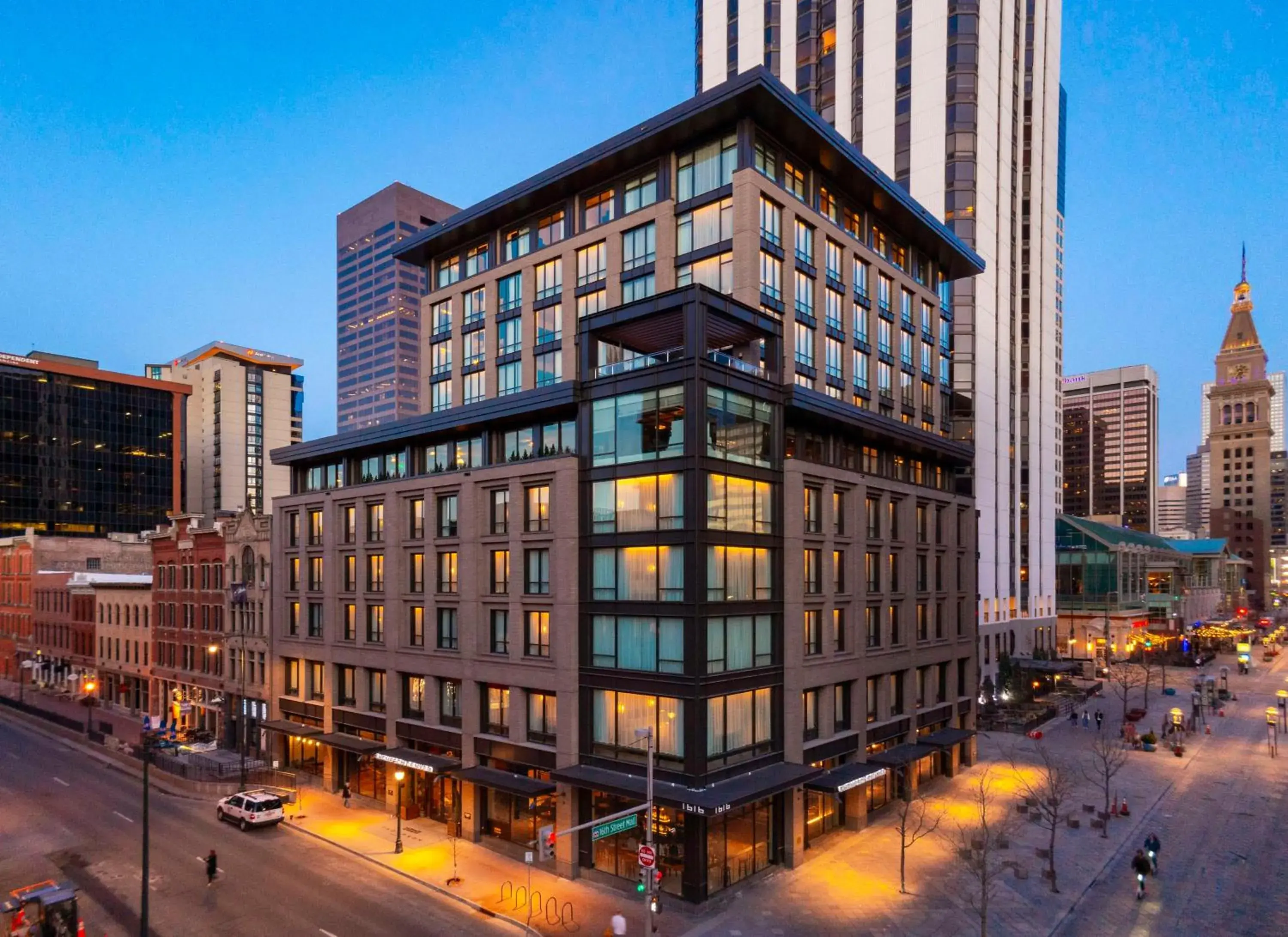 Property building in Thompson Denver, by Hyatt Property building in Thompson Denver, by Hyatt