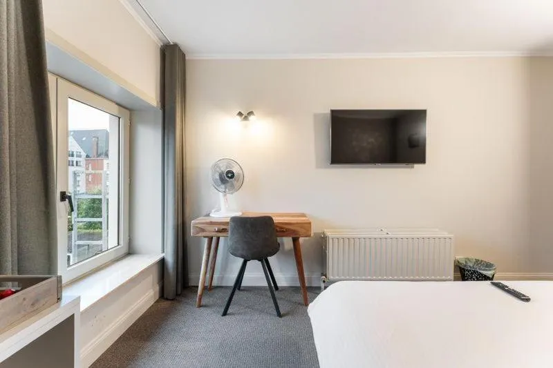 Photo of the whole room, Bed in Hotel karel de stoute