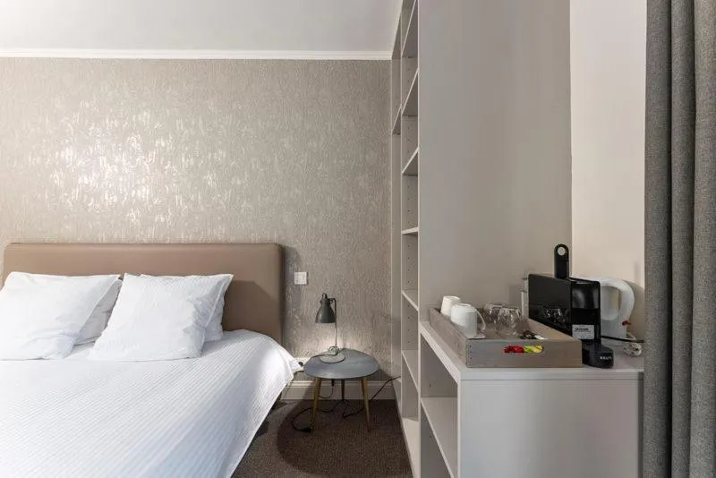 Photo of the whole room, Bed in Hotel karel de stoute