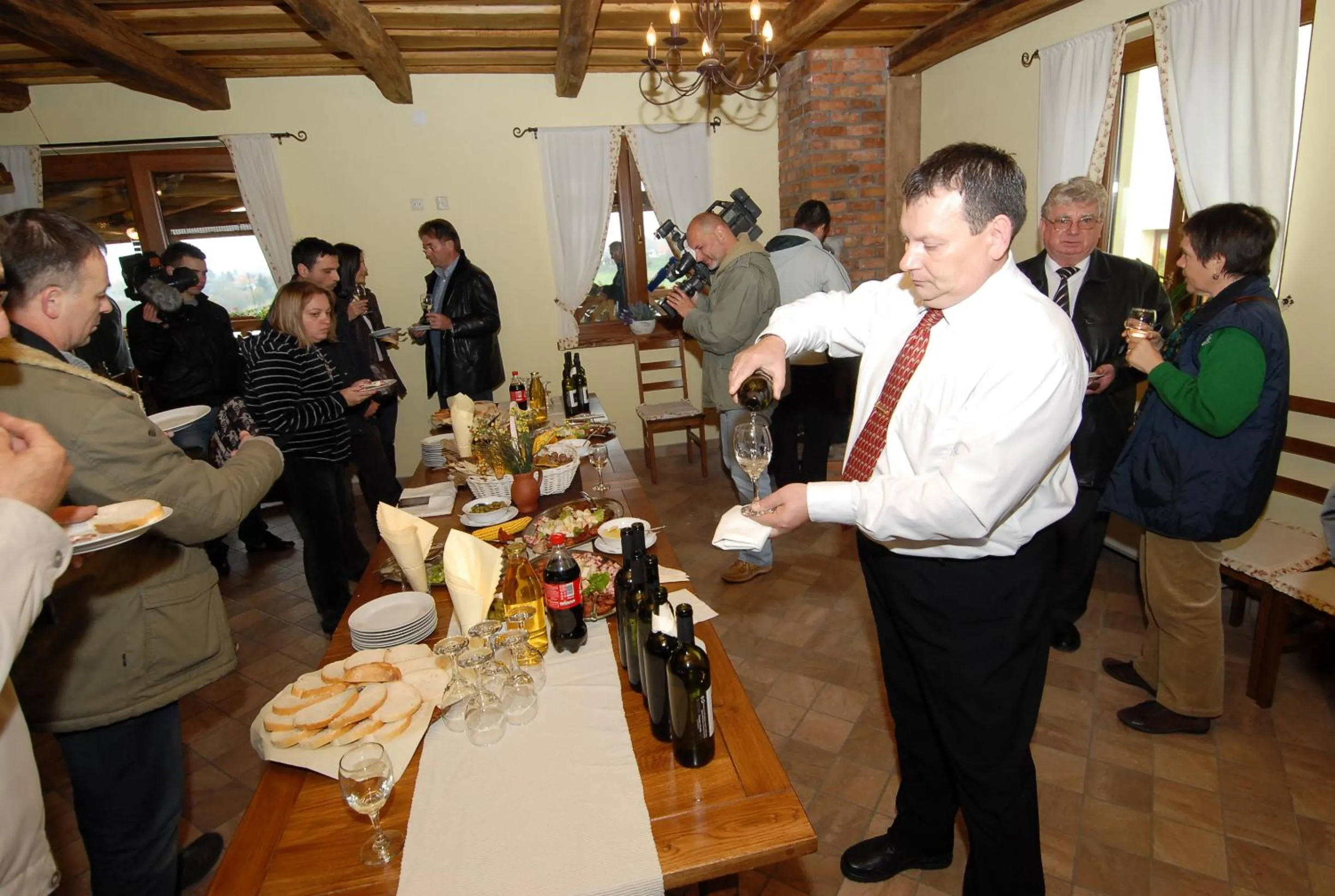 Restaurant/places to eat in Rooms & Apartment Vinia