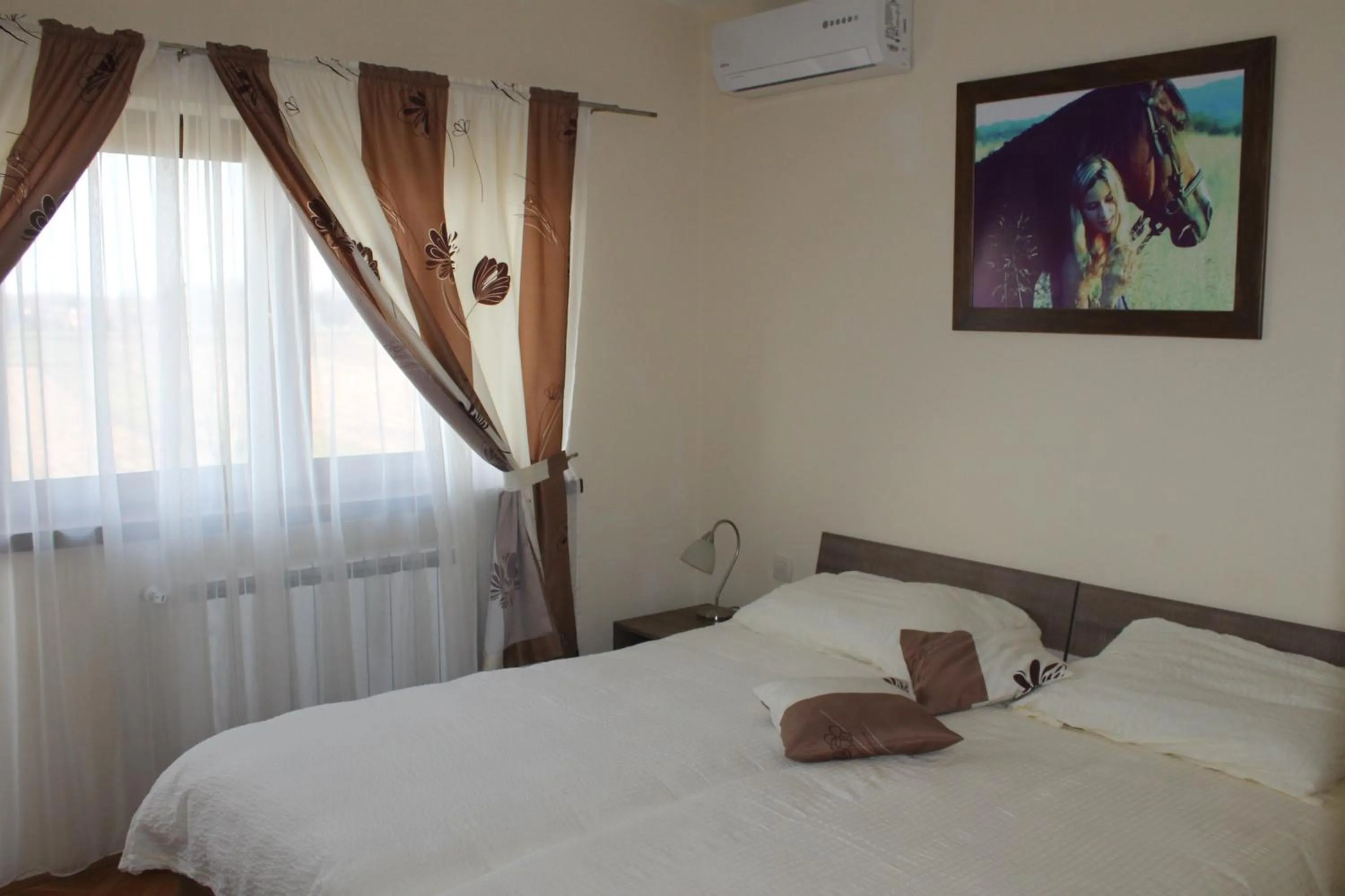 Bedroom, Bed in Rooms & Apartment Vinia