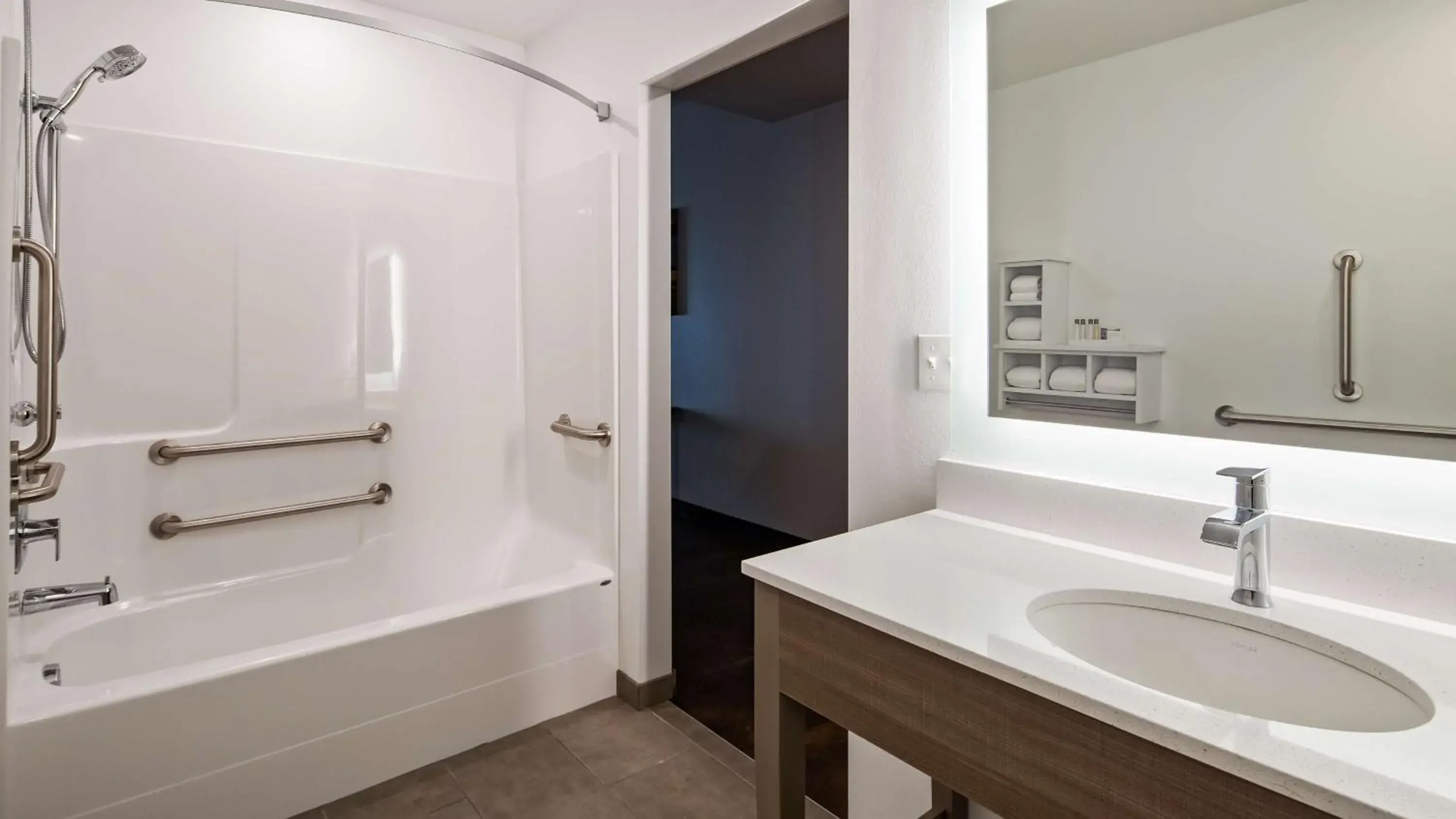 King Suite with Bath Tub, Queen Sofa Bed, Kitchenette and View - Disability/Non-Smoking in The Forge Hotel BW Signature Collection King Suite with Bath Tub, Queen Sofa Bed, Kitchenette and View - Disability/Non-Smoking in The Forge Hotel BW Signature Collection