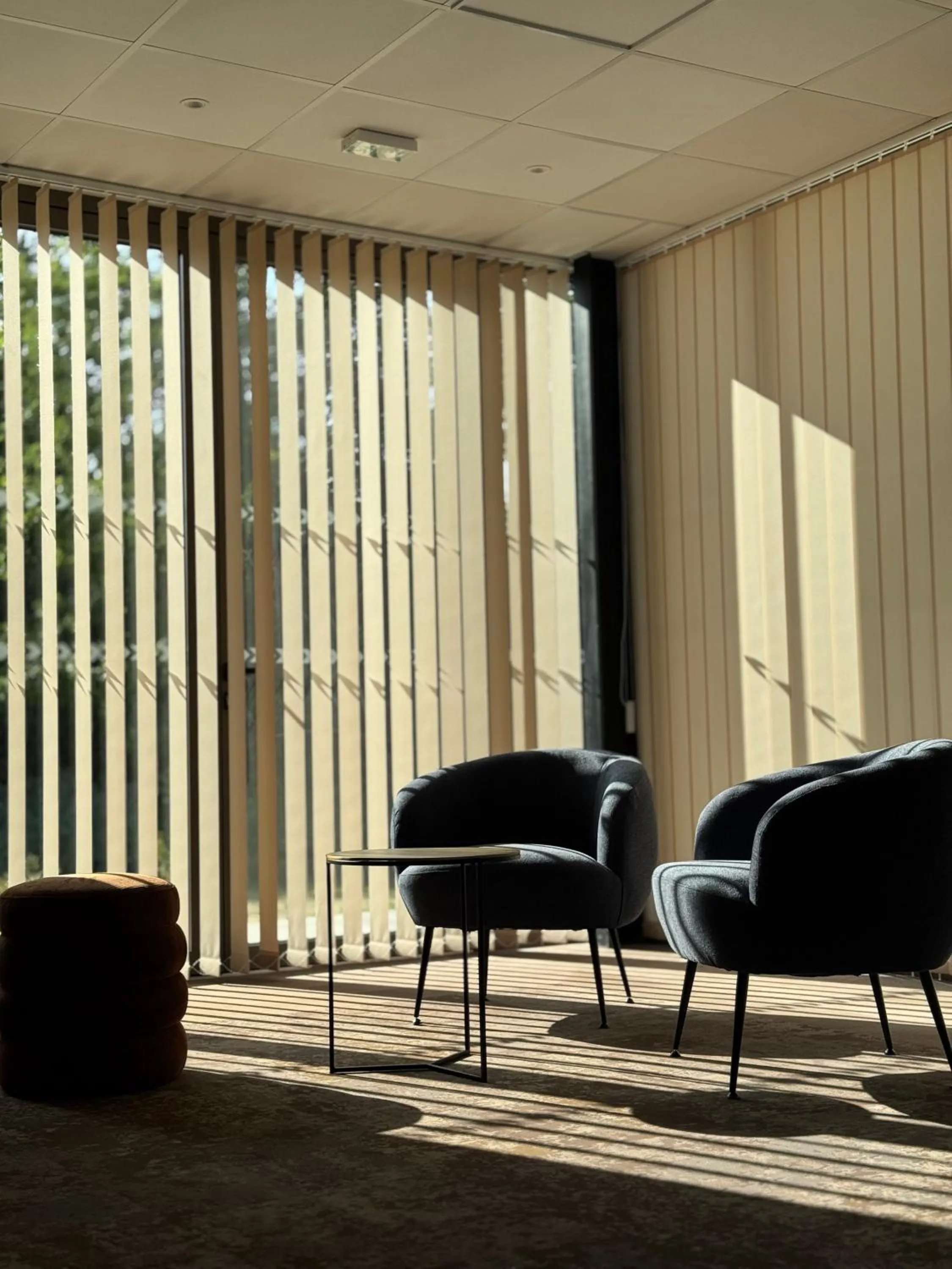 Living room in Sure Hotel by Best Western Les Portes de Montauban