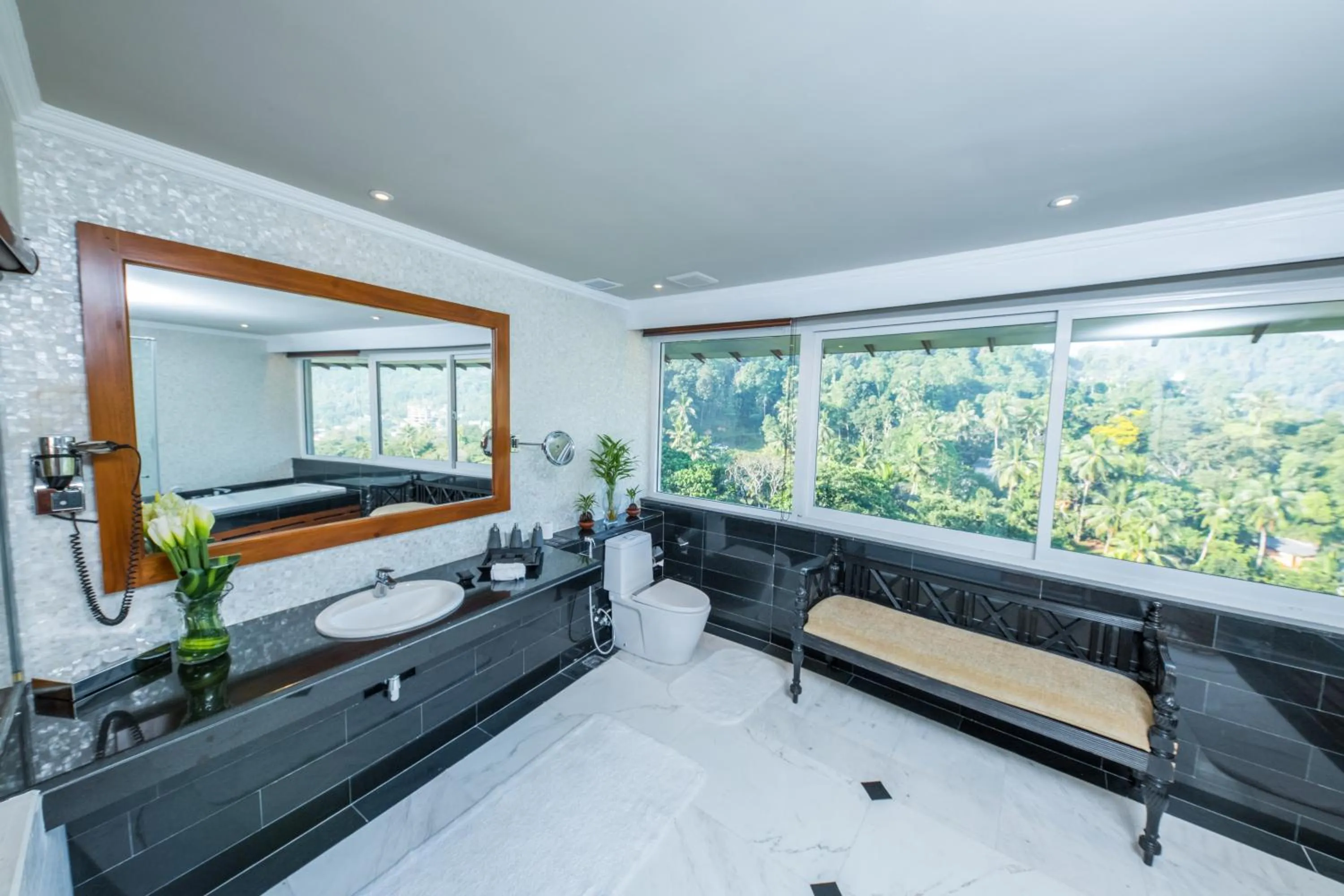 Bathroom in Earl's Regent Hotel