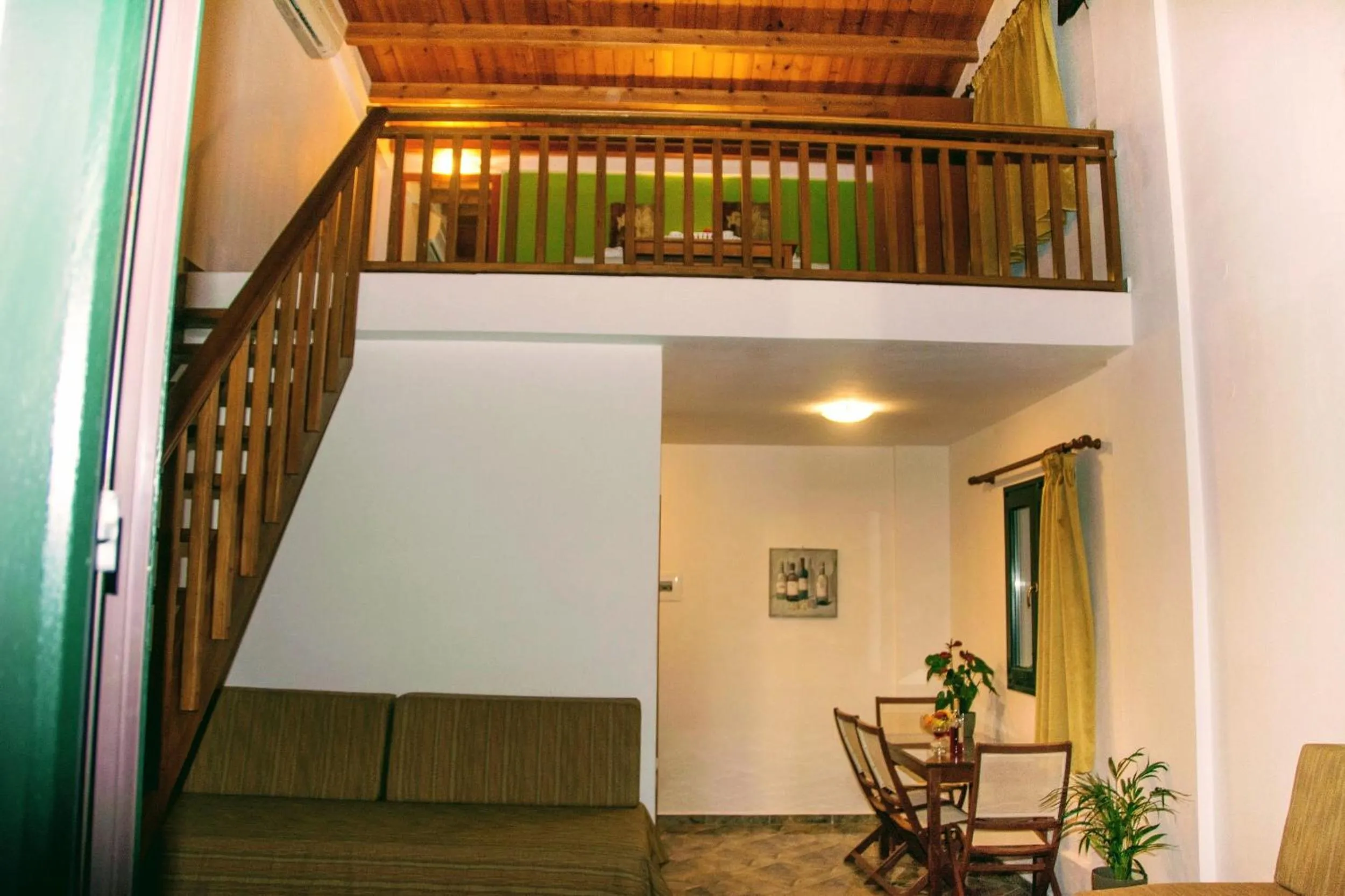 Photo of the whole room in Ippoliti Village