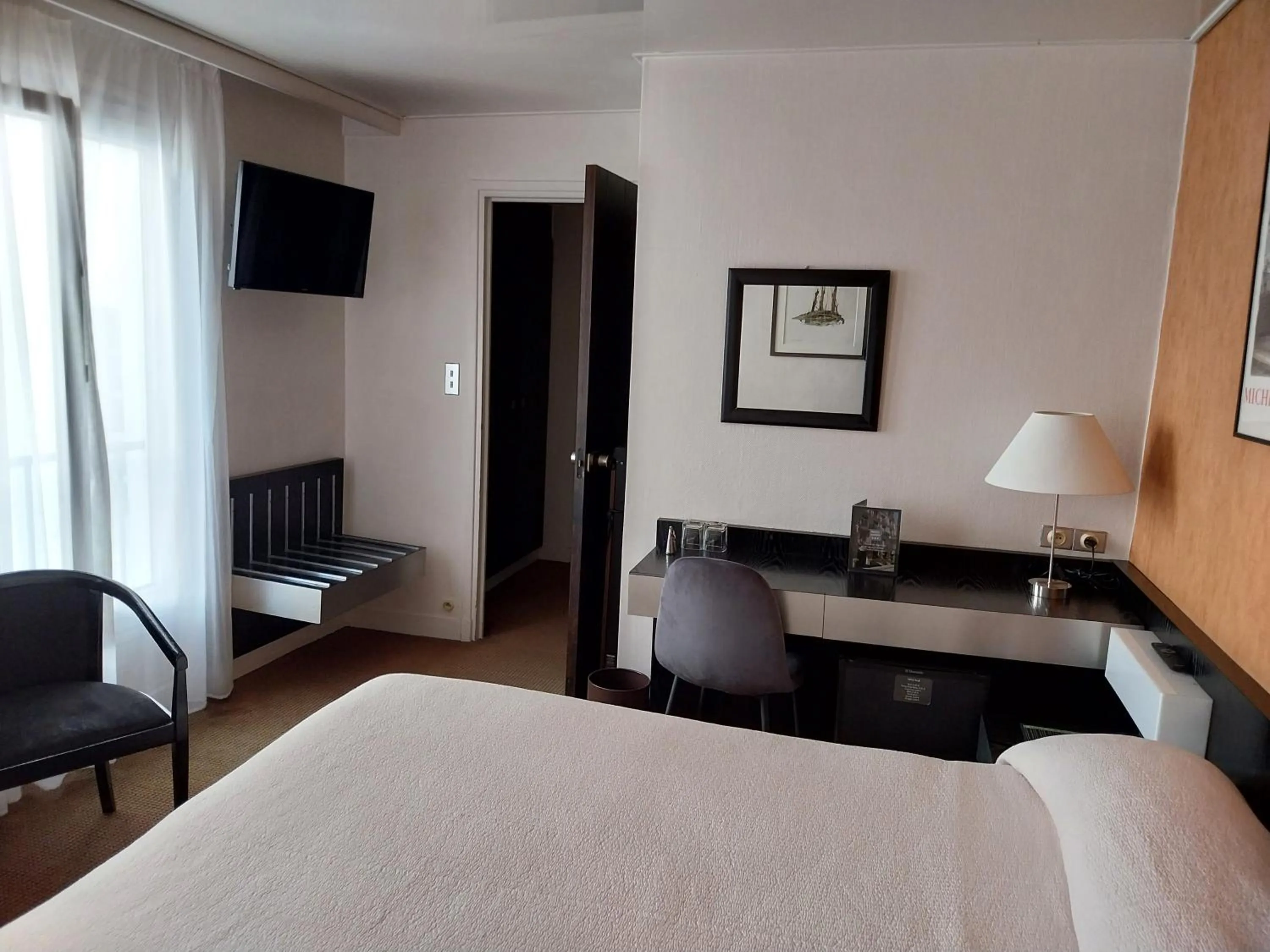 Bedroom, Bed in HOTEL ALISON