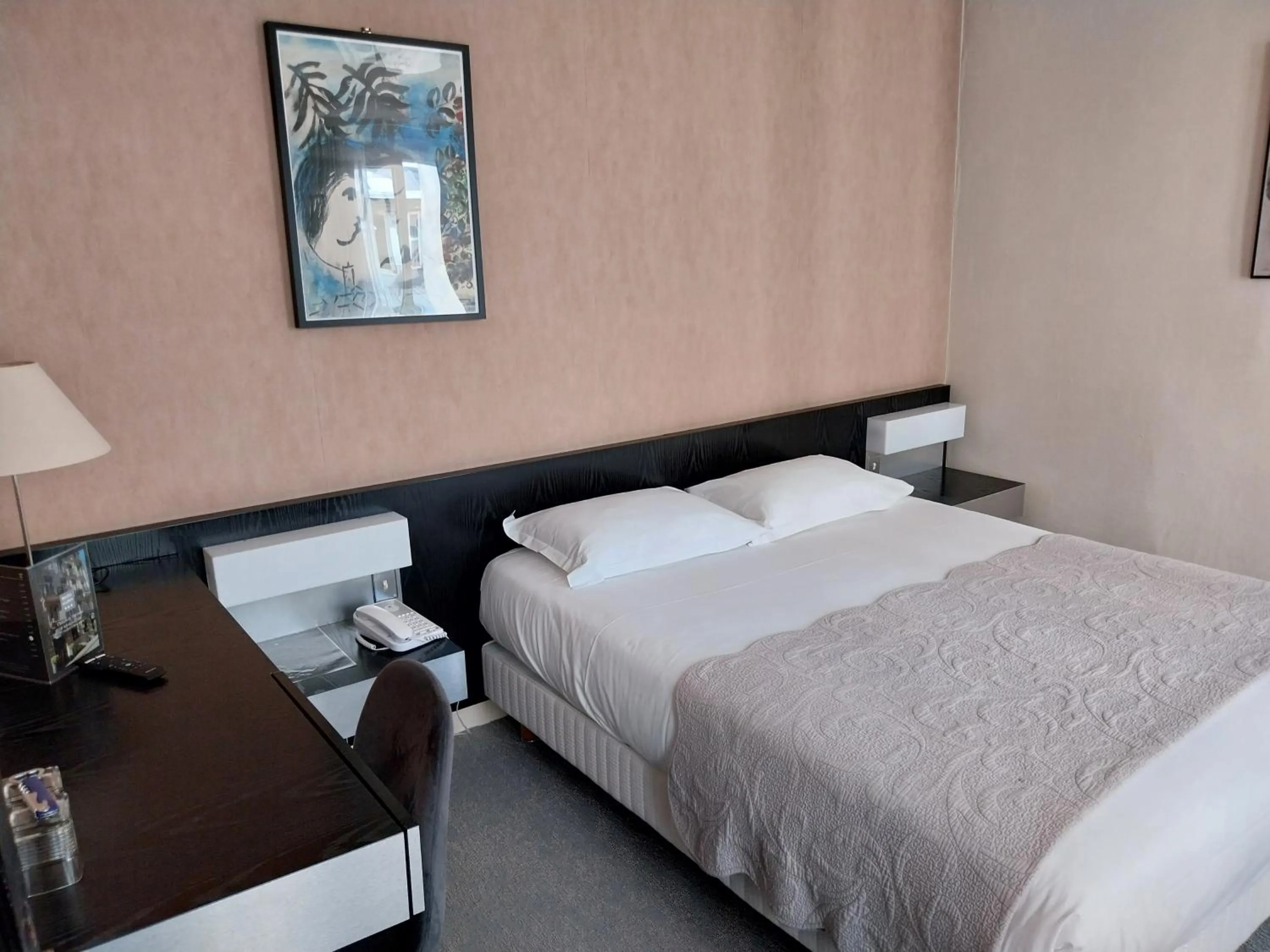 Bedroom, Bed in HOTEL ALISON