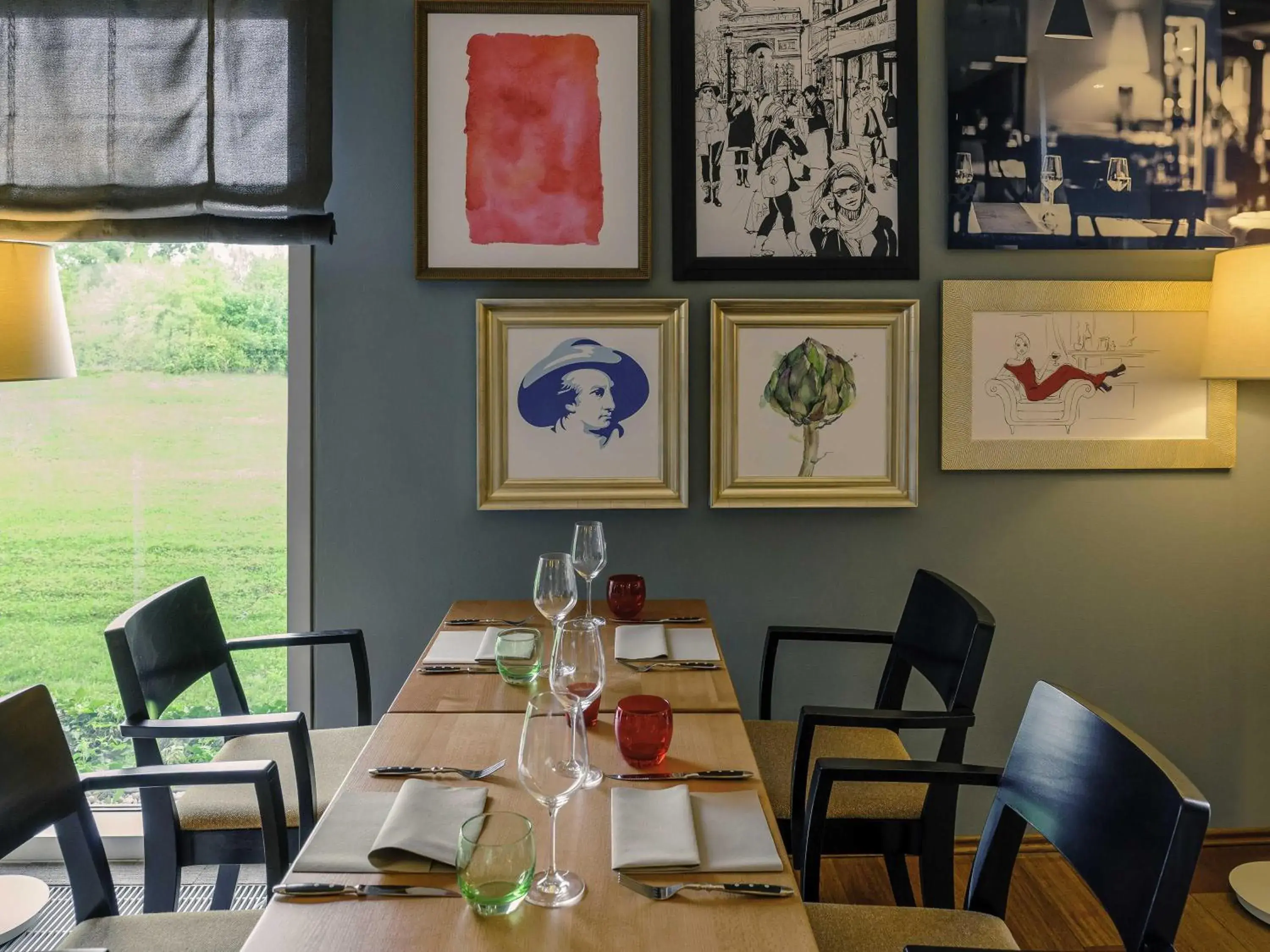 Restaurant/places to eat in Mercure Hotel Frankfurt Eschborn Helfmann-Park Restaurant/places to eat in Mercure Hotel Frankfurt Eschborn Helfmann-Park