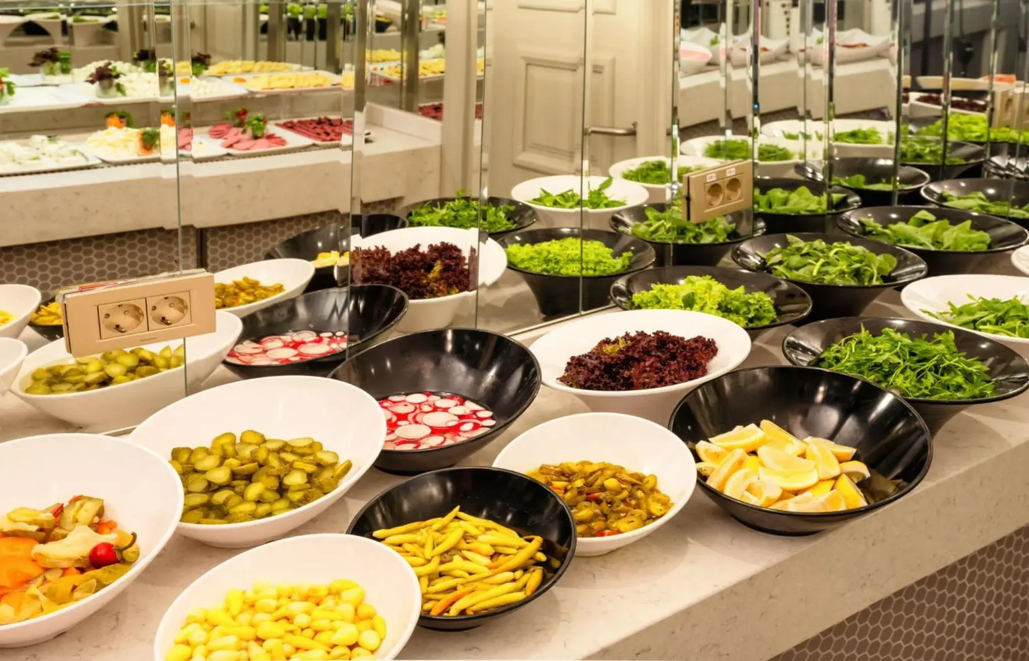 Food and drinks in The Conforium Hotel Van Food and drinks in The Conforium Hotel Van