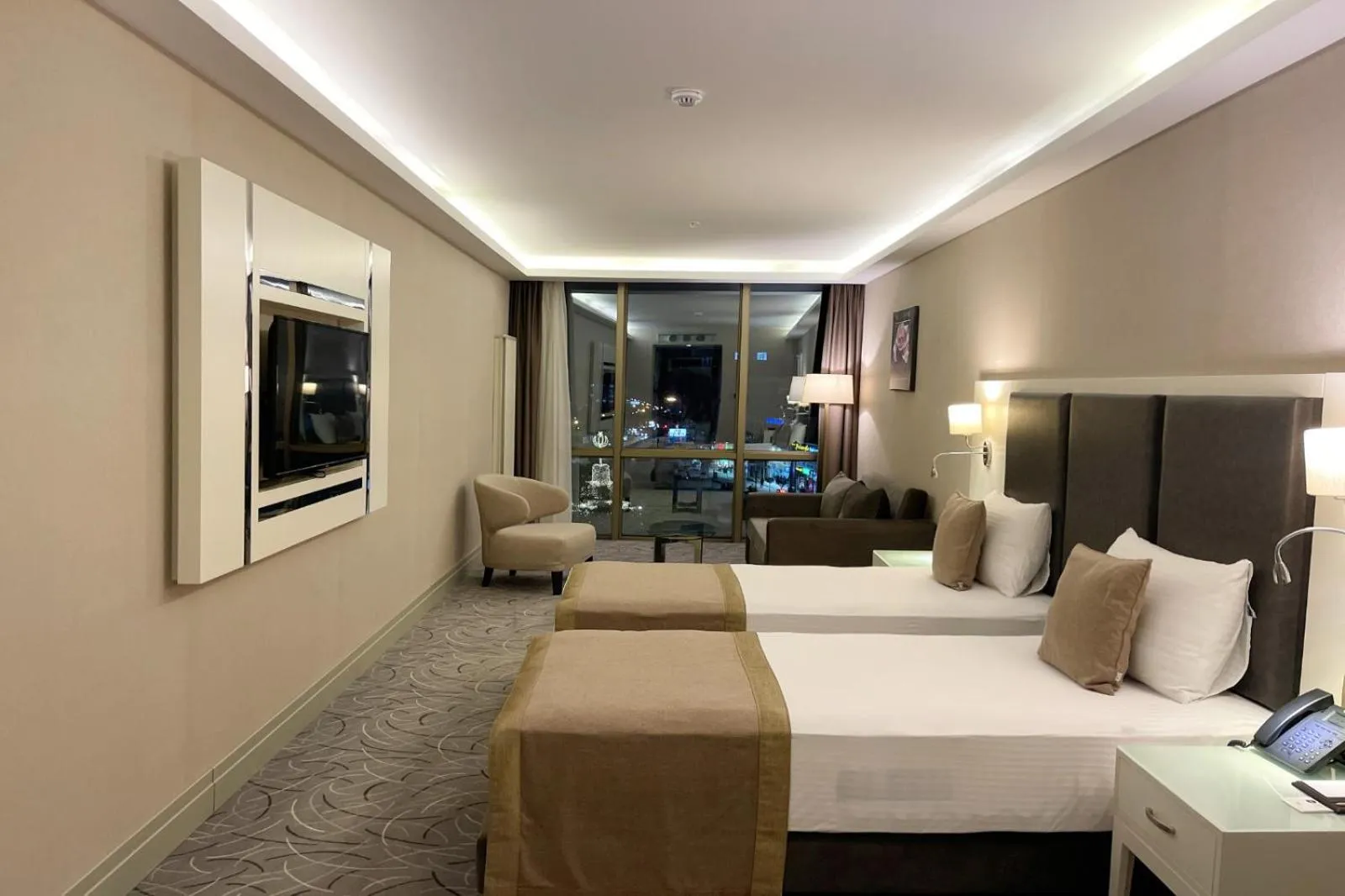 Photo of the whole room, Bed in The Conforium Hotel Van