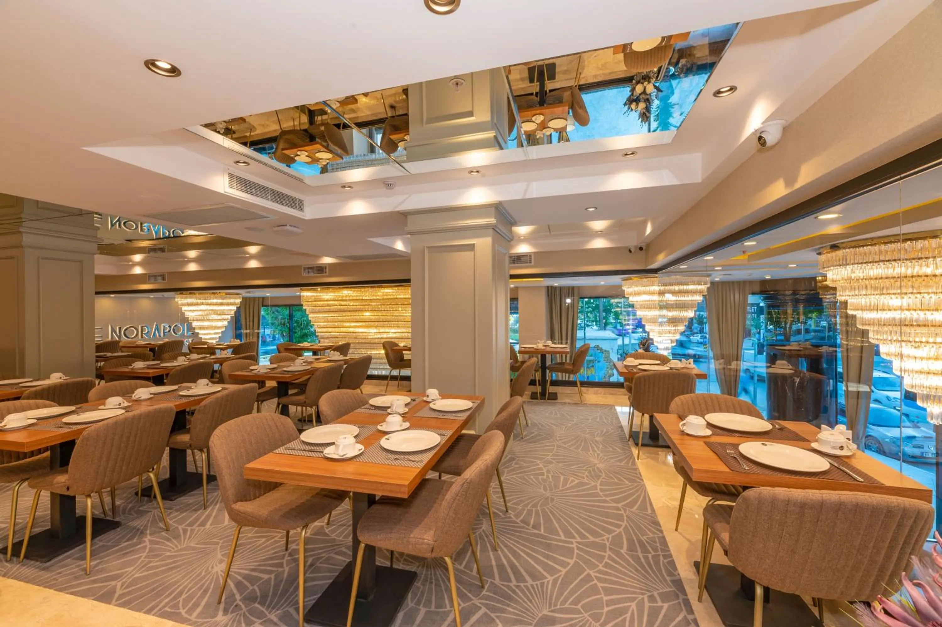 Breakfast in The Conforium Hotel Van