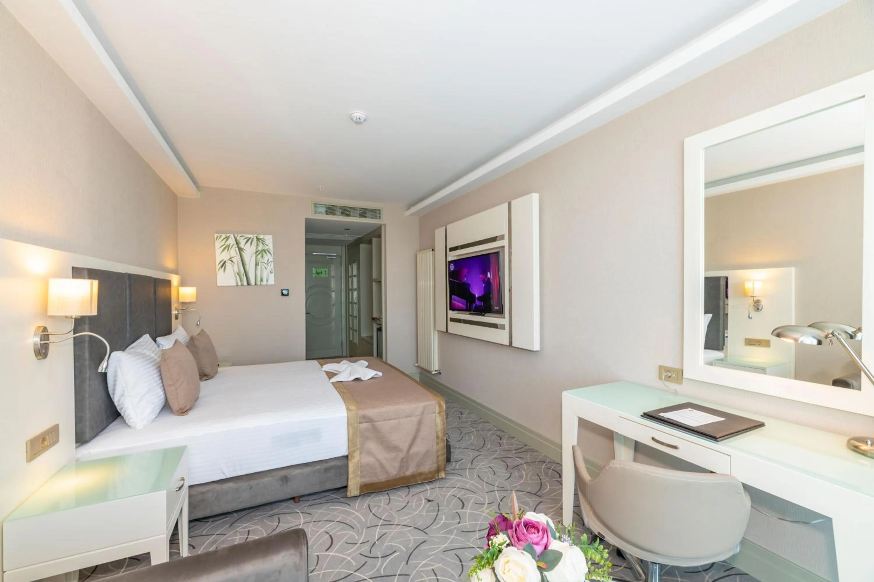 Bedroom, Bed in The Conforium Hotel Van