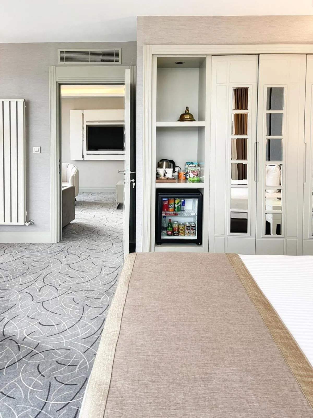 Facade/entrance, Bed in The Conforium Hotel Van