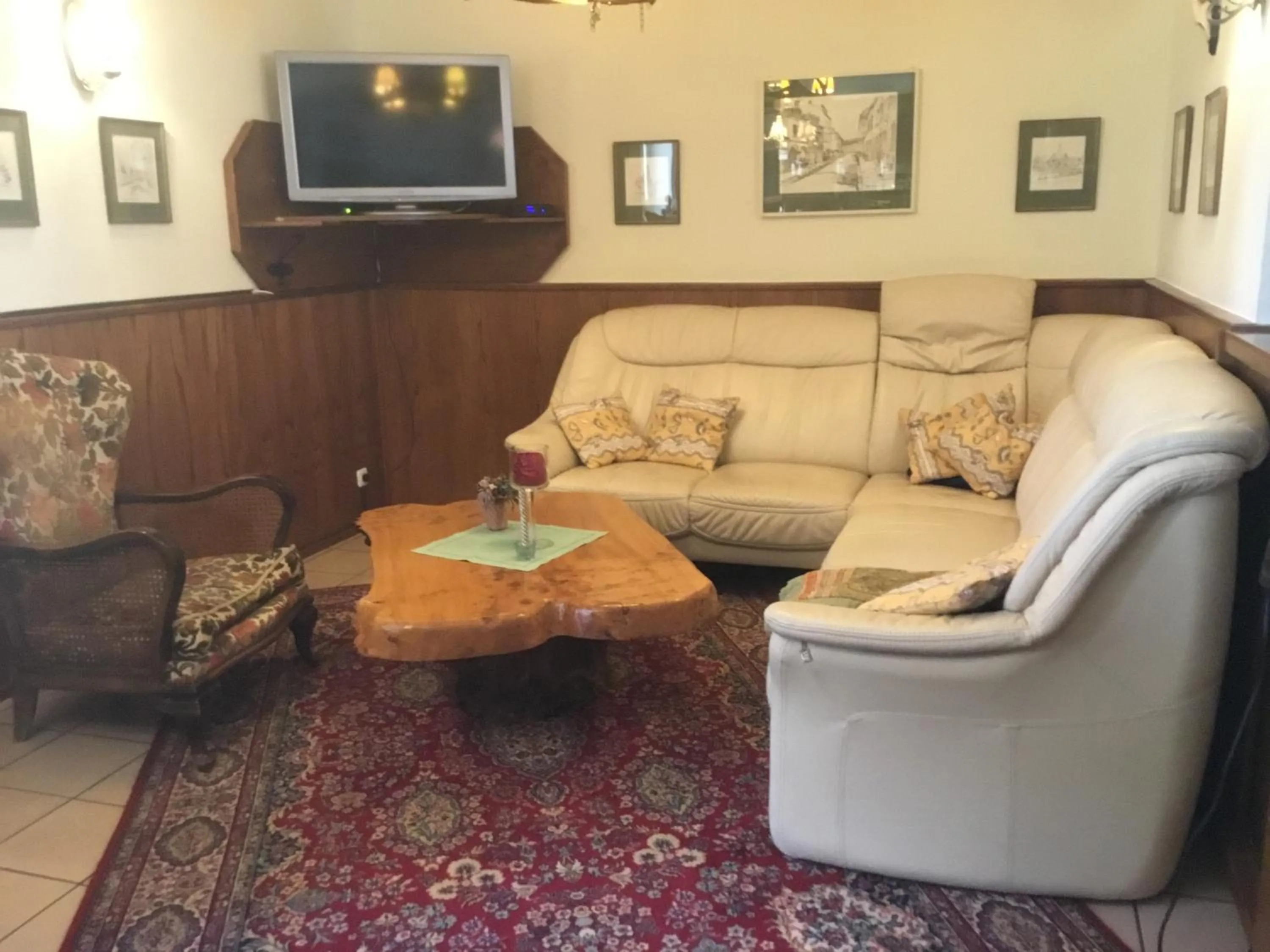 Restaurant/places to eat in Hotellerie Waldesruh